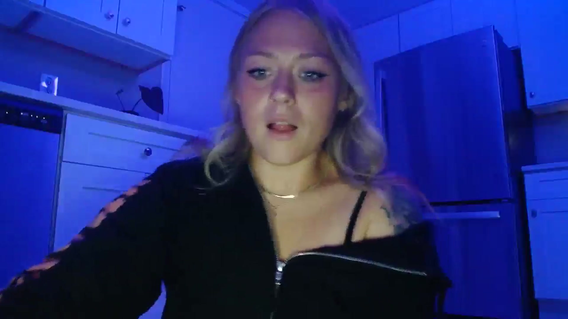 Gallery image thumbnail from SneakyAlice's myfreecams stream on, 09/03/2025, 03:32 image 8 of 20