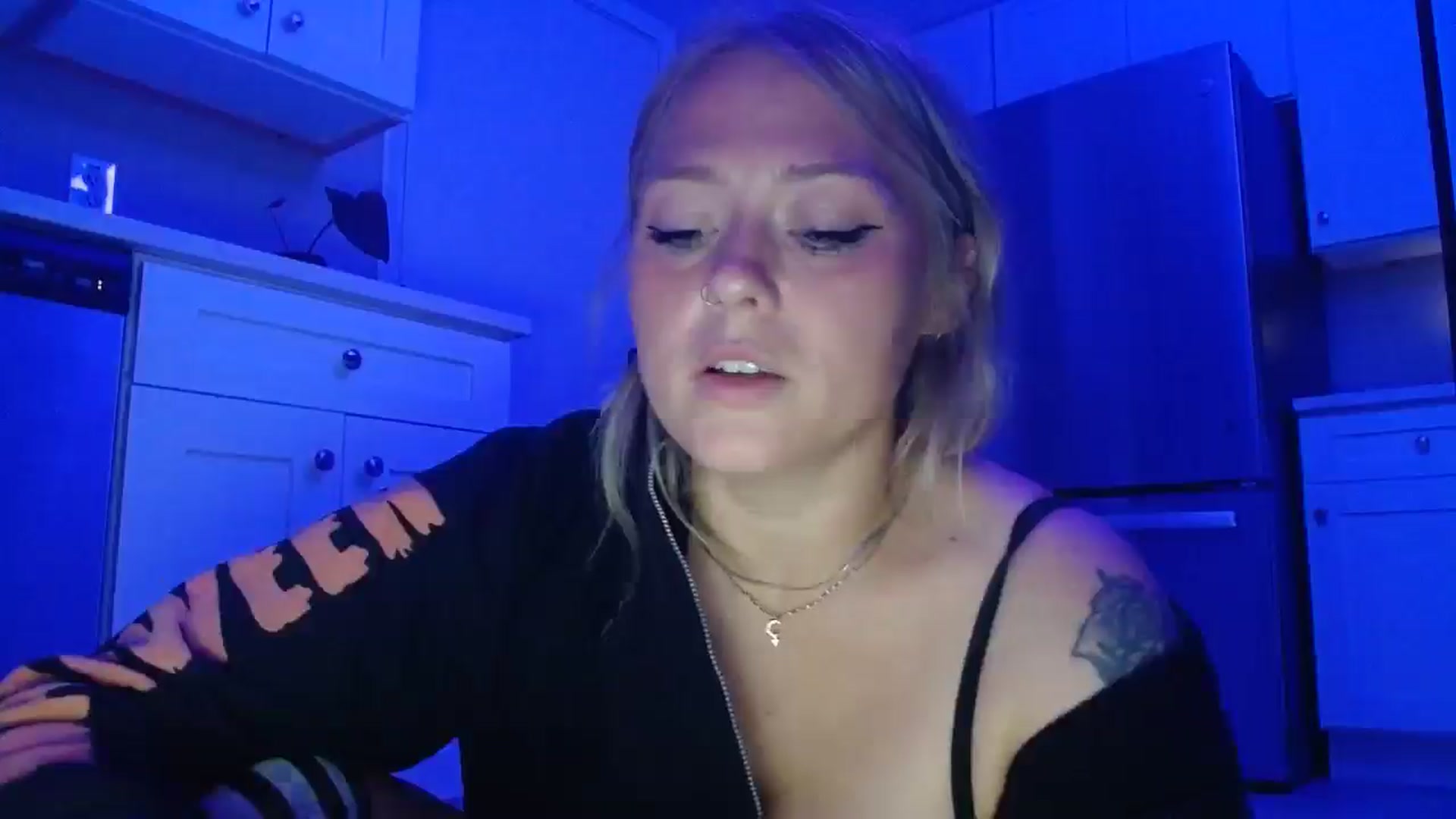 Gallery image thumbnail from SneakyAlice's myfreecams stream on, 09/03/2025, 05:54 image 13 of 20