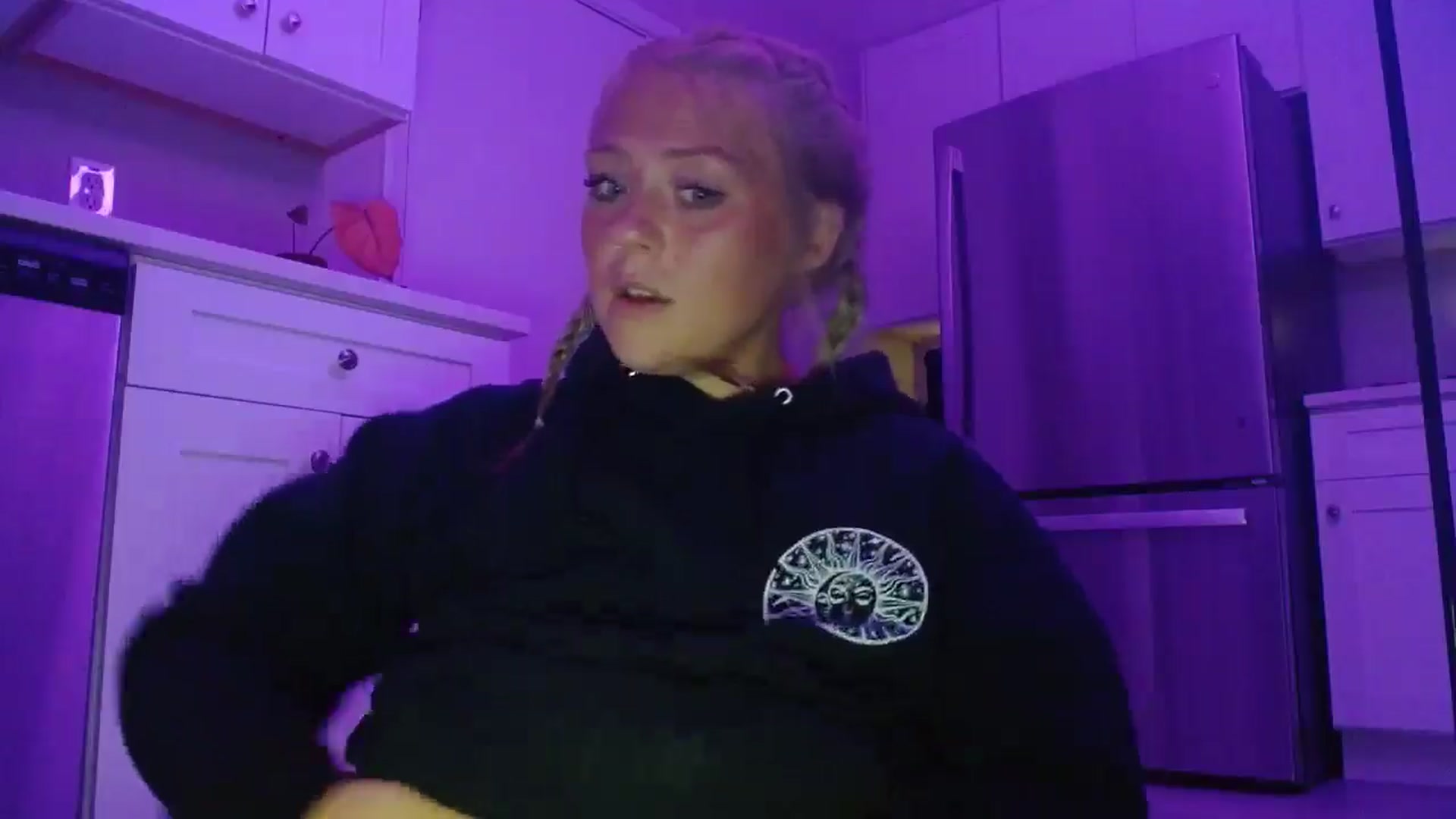 Gallery image thumbnail from SneakyAlice's myfreecams stream on, 09/09/2025, 04:59 image 7 of 20