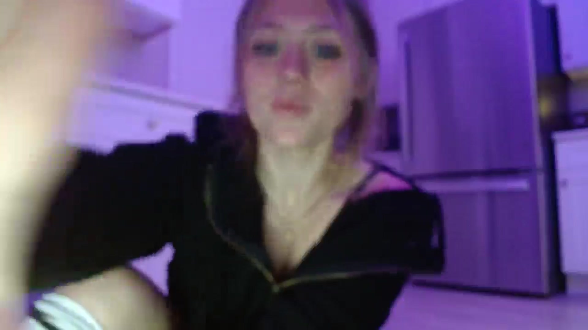 Gallery image thumbnail from SneakyAlice's myfreecams stream on, 02/17/2026, 22:22 image 2 of 20