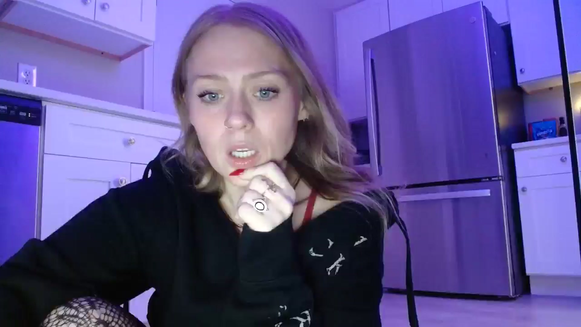 Gallery image thumbnail from SneakyAlice's myfreecams stream on, 02/24/2026, 19:53 image 13 of 20