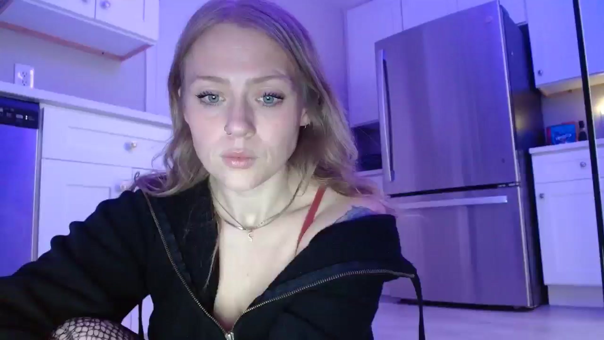 Gallery image thumbnail from SneakyAlice's myfreecams stream on, 02/24/2026, 19:53 image 19 of 20