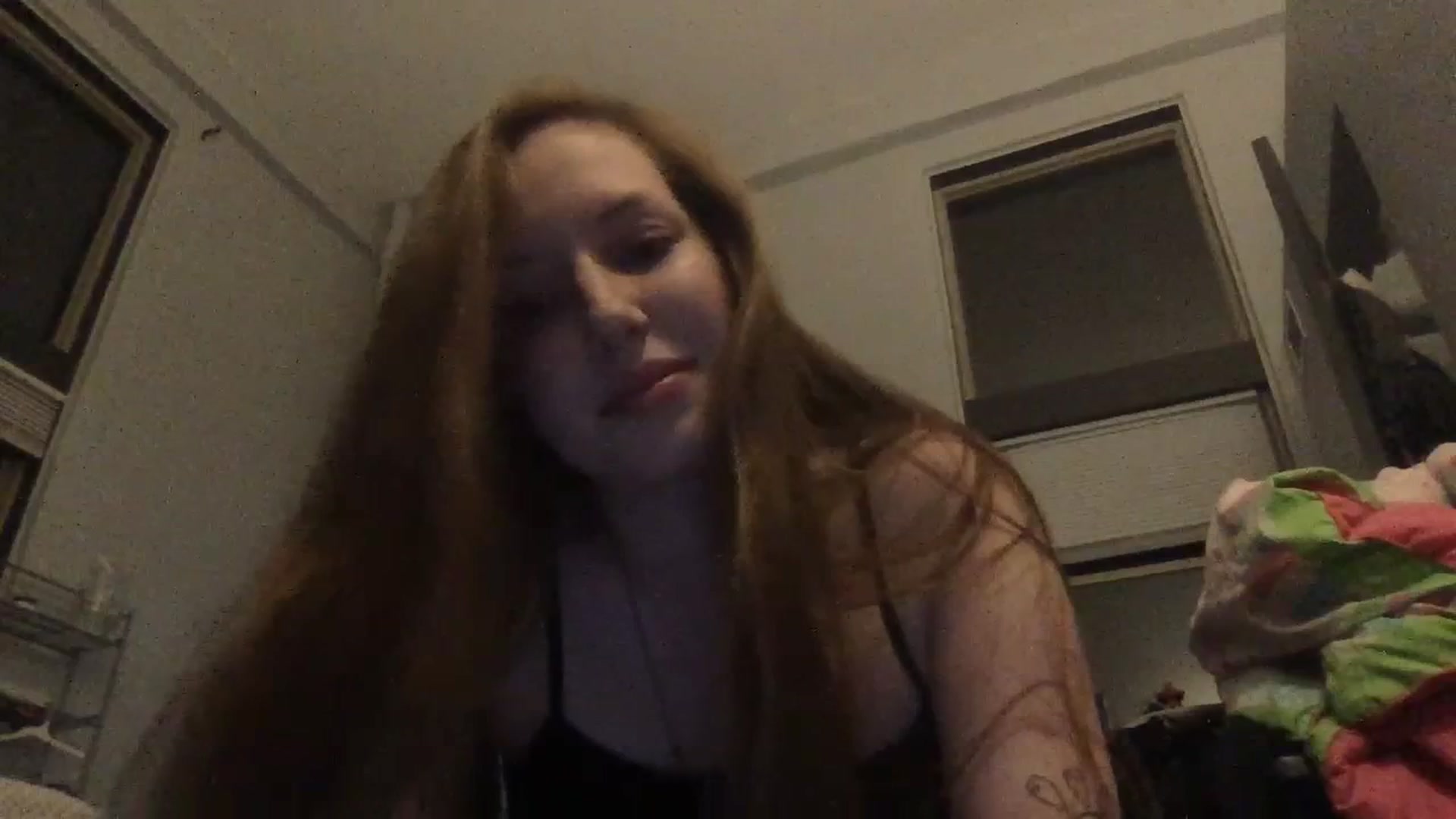 Gallery image thumbnail from SnoBunni1999's myfreecams stream on, 03/29/2024, 02:50 image 11 of 20