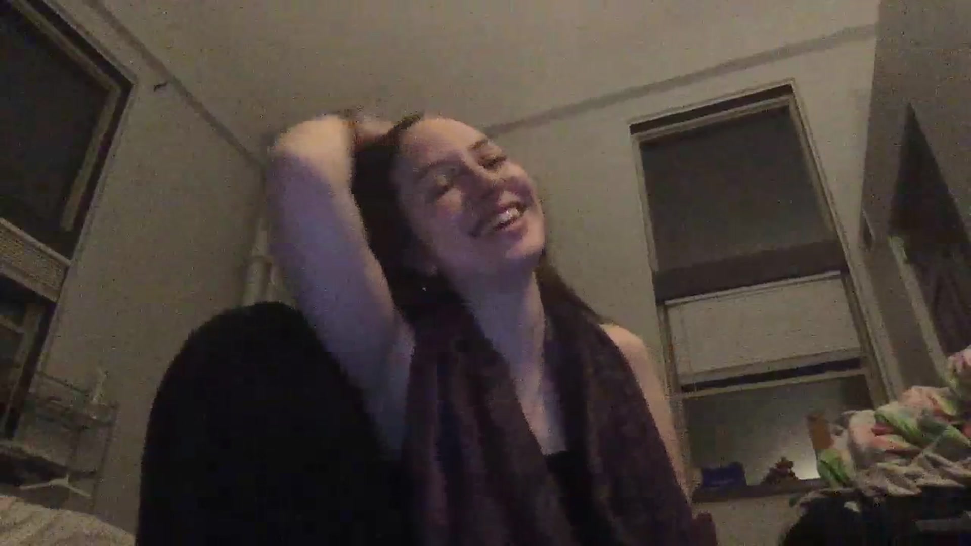 Gallery image thumbnail from SnoBunni1999's myfreecams stream on, 03/30/2024, 01:11 image 13 of 20
