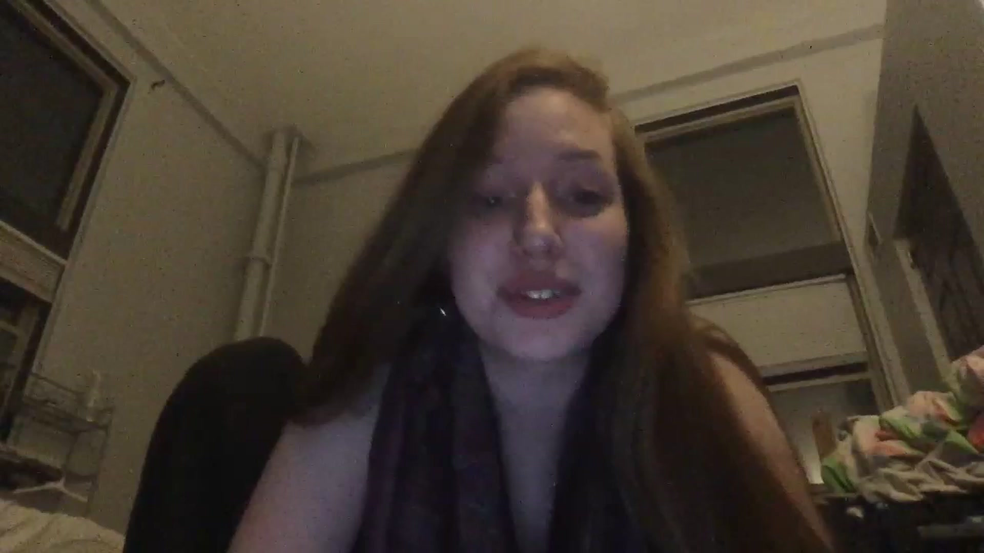 Gallery image thumbnail from SnoBunni1999's myfreecams stream on, 03/30/2024, 01:11 image 15 of 20