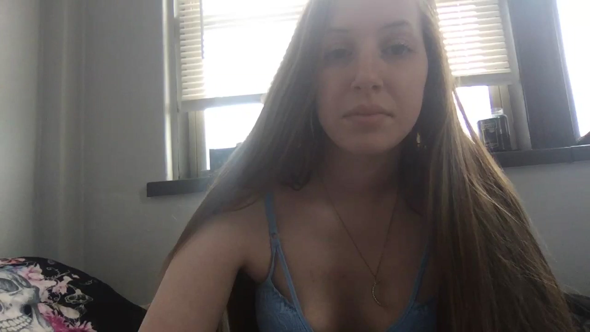 Gallery image thumbnail from SnoBunni1999's myfreecams stream on, 04/01/2024, 22:09 image 3 of 20