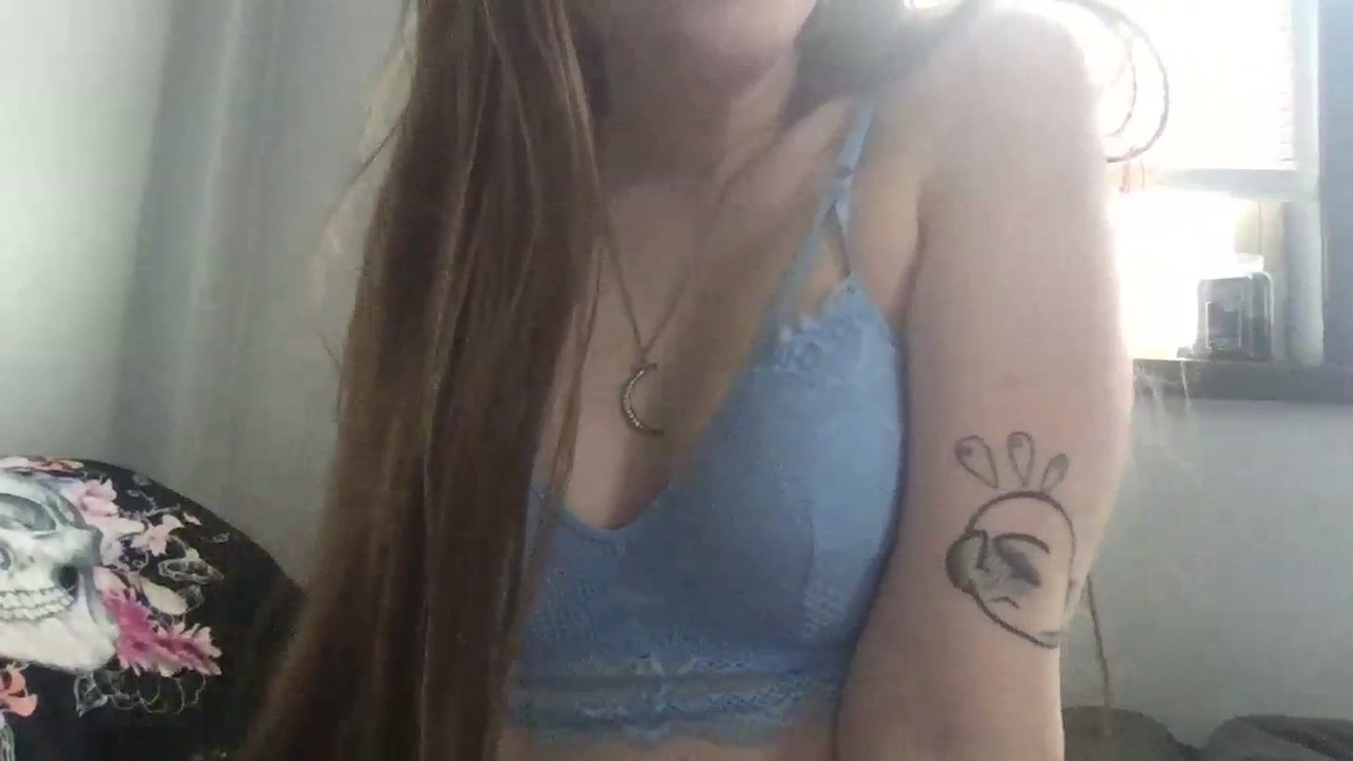 Gallery image thumbnail from SnoBunni1999's myfreecams stream on, 04/01/2024, 22:09 image 20 of 20