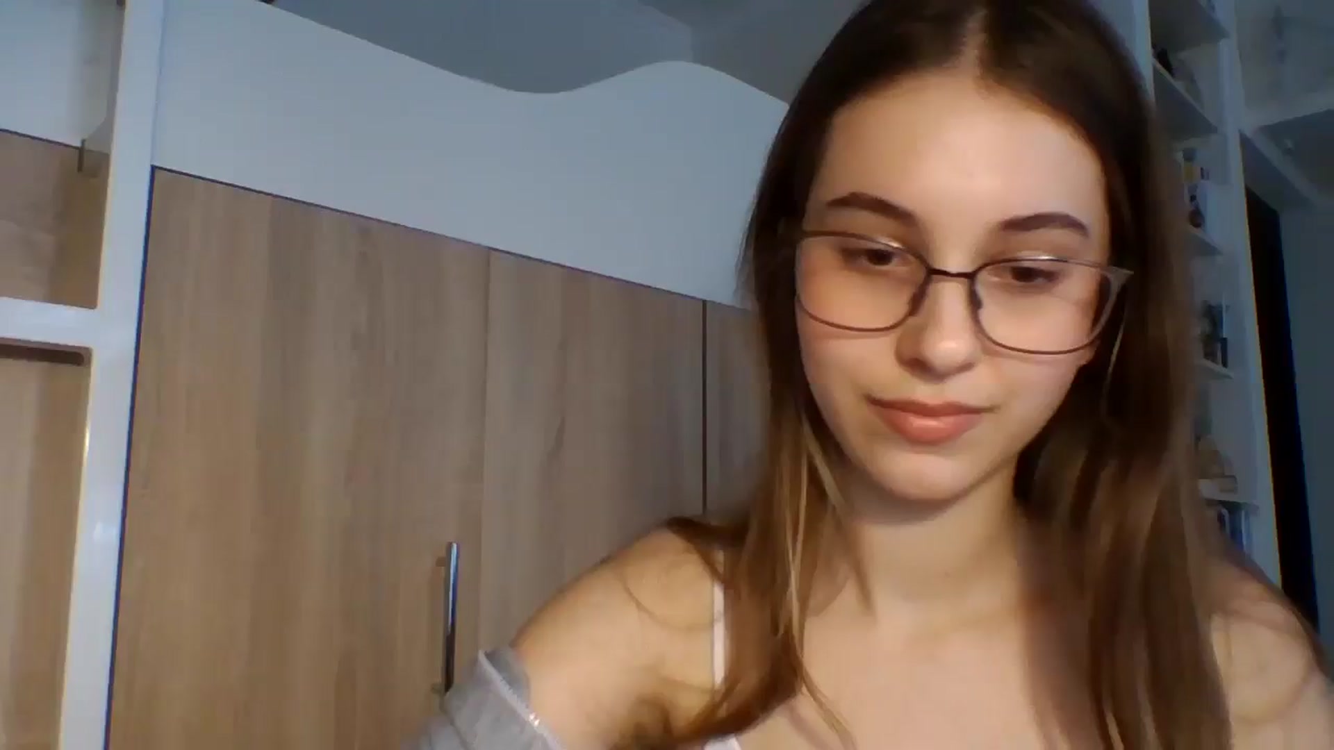 Gallery image thumbnail from SnowKittie's myfreecams stream on, 03/05/2026, 08:43 image 1 of 20