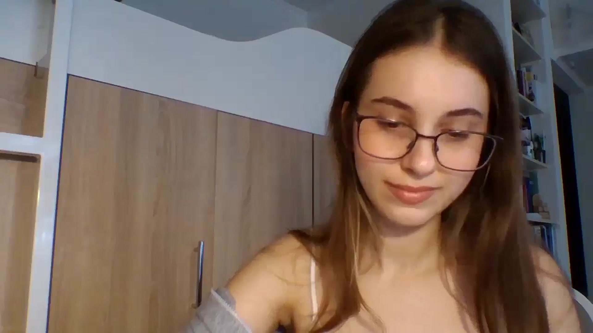 Gallery image thumbnail from SnowKittie's myfreecams stream on, 03/05/2026, 08:43 image 2 of 20