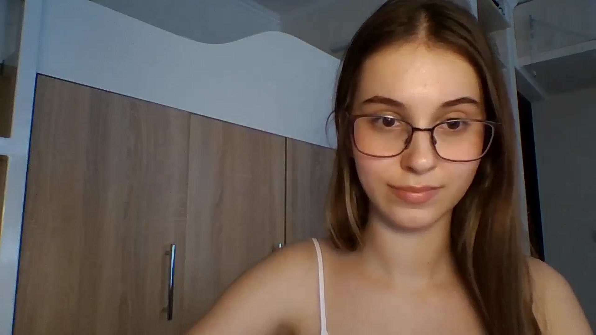 Gallery image thumbnail from SnowKittie's myfreecams stream on, 03/05/2026, 12:05 image 6 of 20