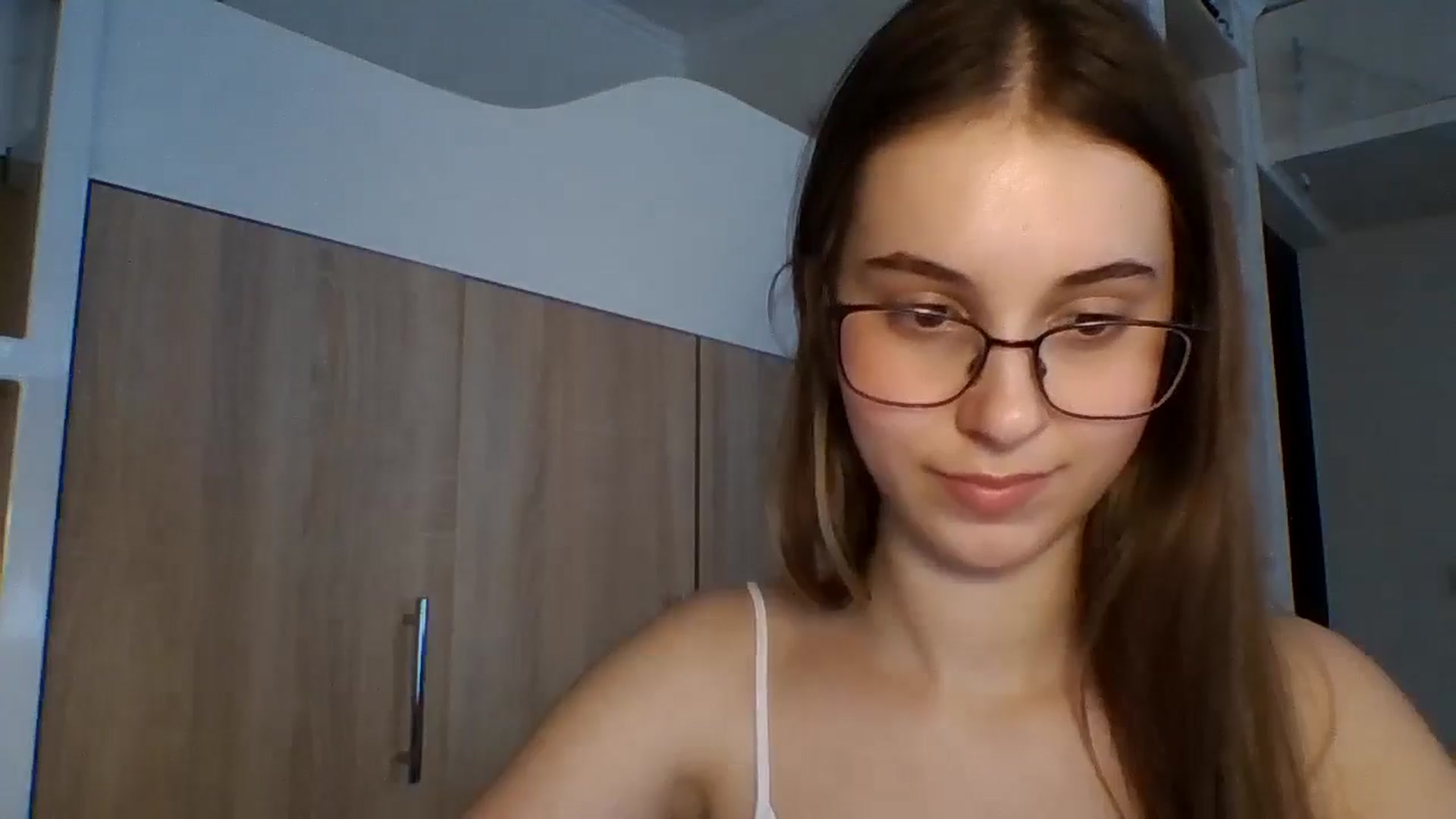 Gallery image thumbnail from SnowKittie's myfreecams stream on, 03/05/2026, 12:05 image 9 of 20