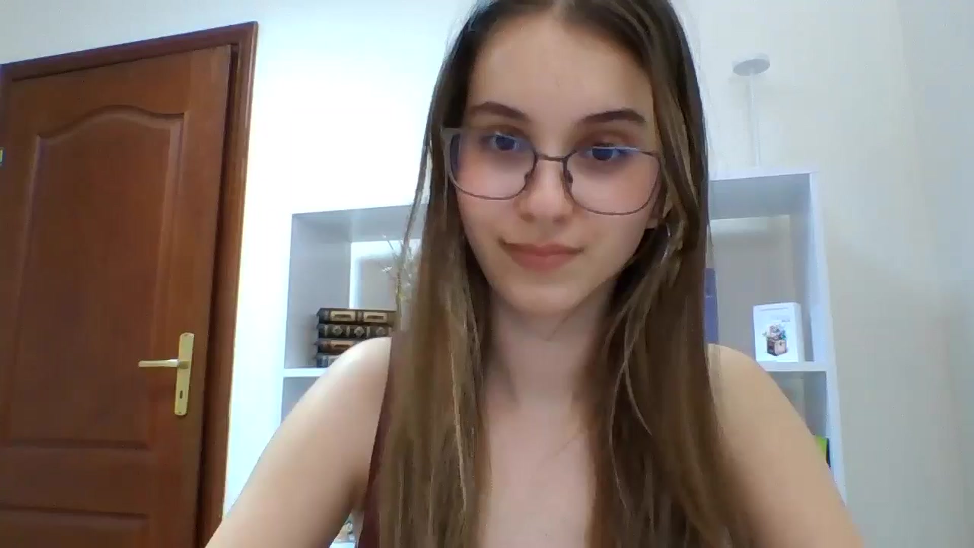 Gallery image thumbnail from SnowKittie's myfreecams stream on, 03/11/2026, 16:28 image 15 of 20