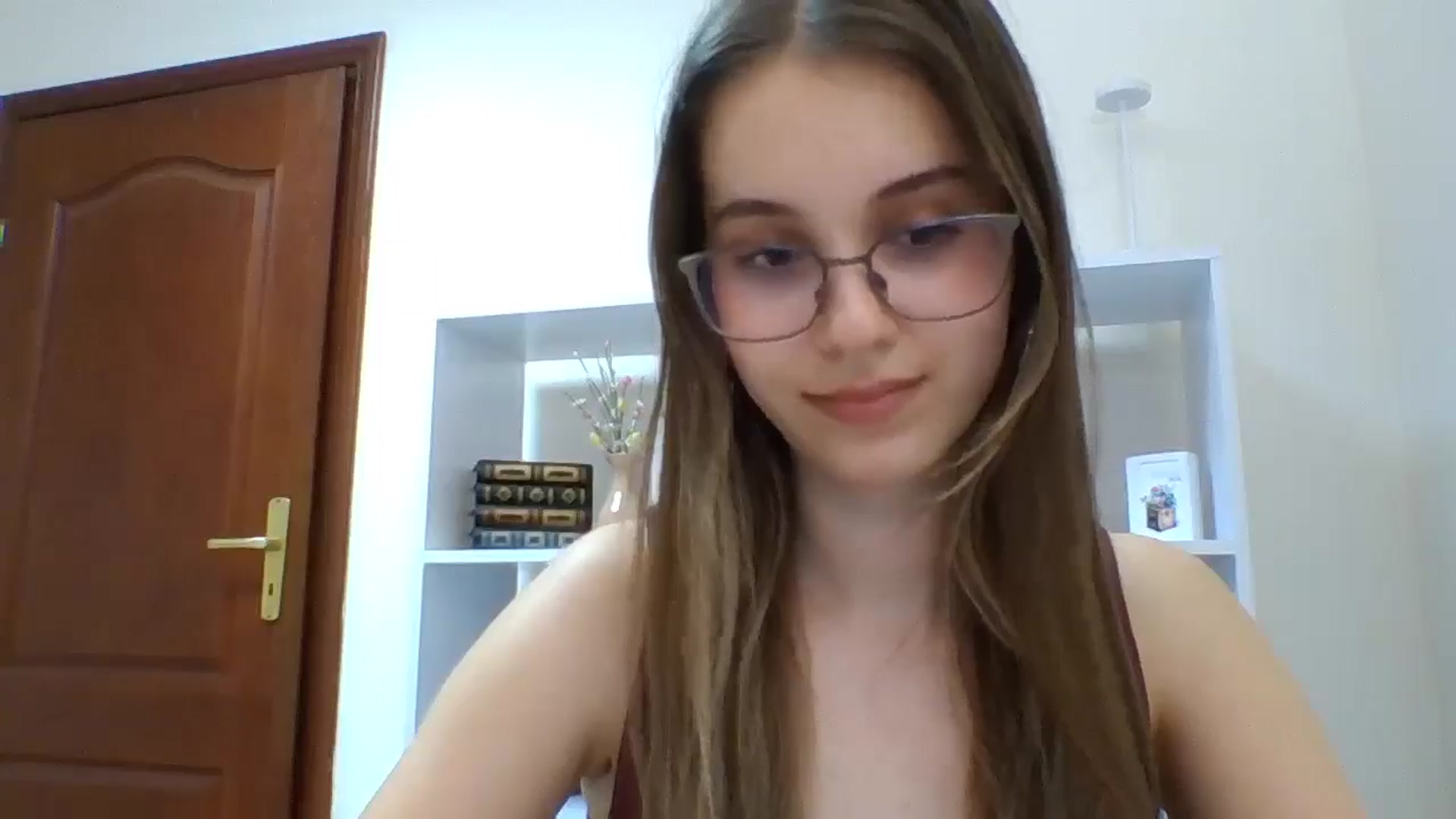Gallery image thumbnail from SnowKittie's myfreecams stream on, 03/11/2026, 16:28 image 16 of 20