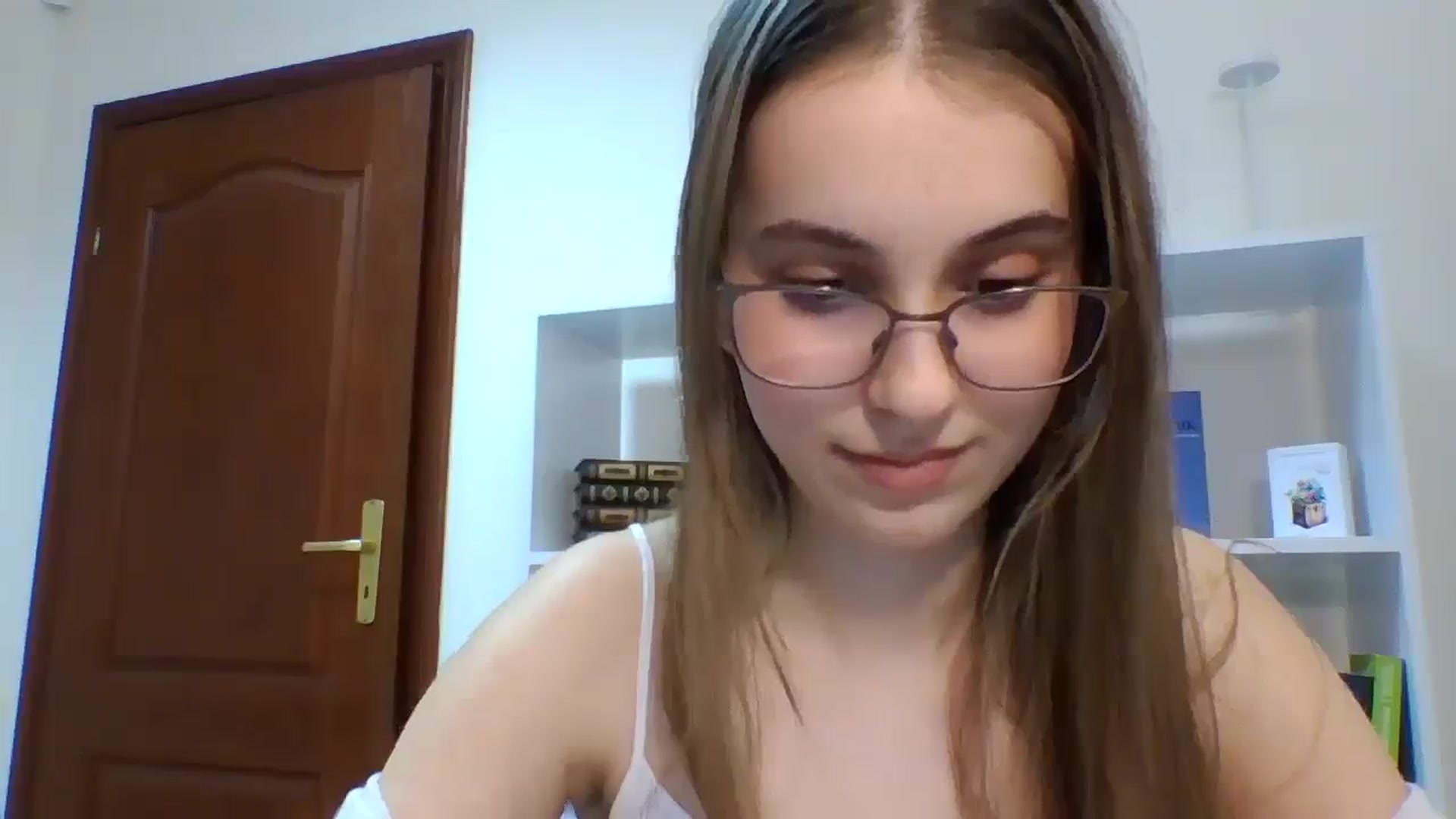 Gallery image thumbnail from SnowKittie's myfreecams stream on, 03/14/2026, 12:52 image 12 of 20