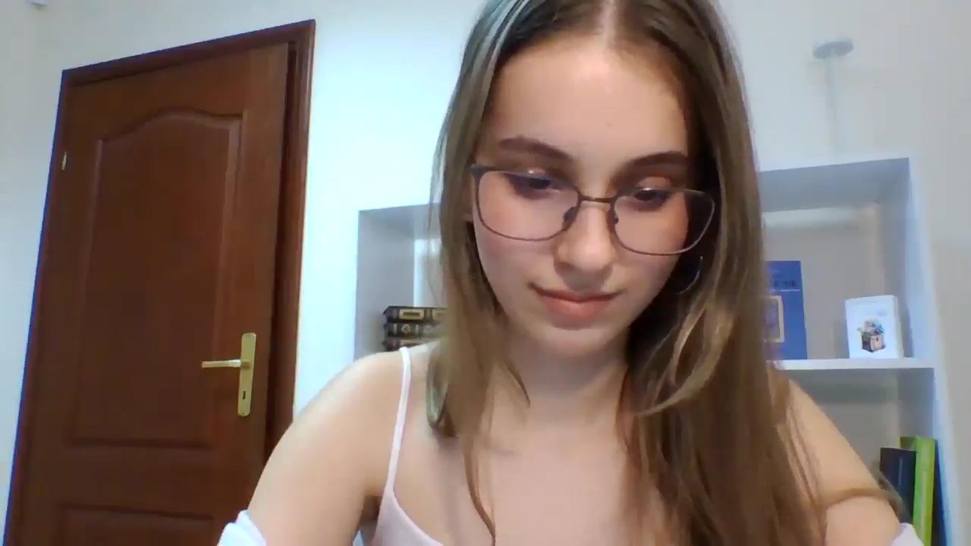 Gallery image thumbnail from SnowKittie's myfreecams stream on, 03/14/2026, 12:52 image 8 of 20