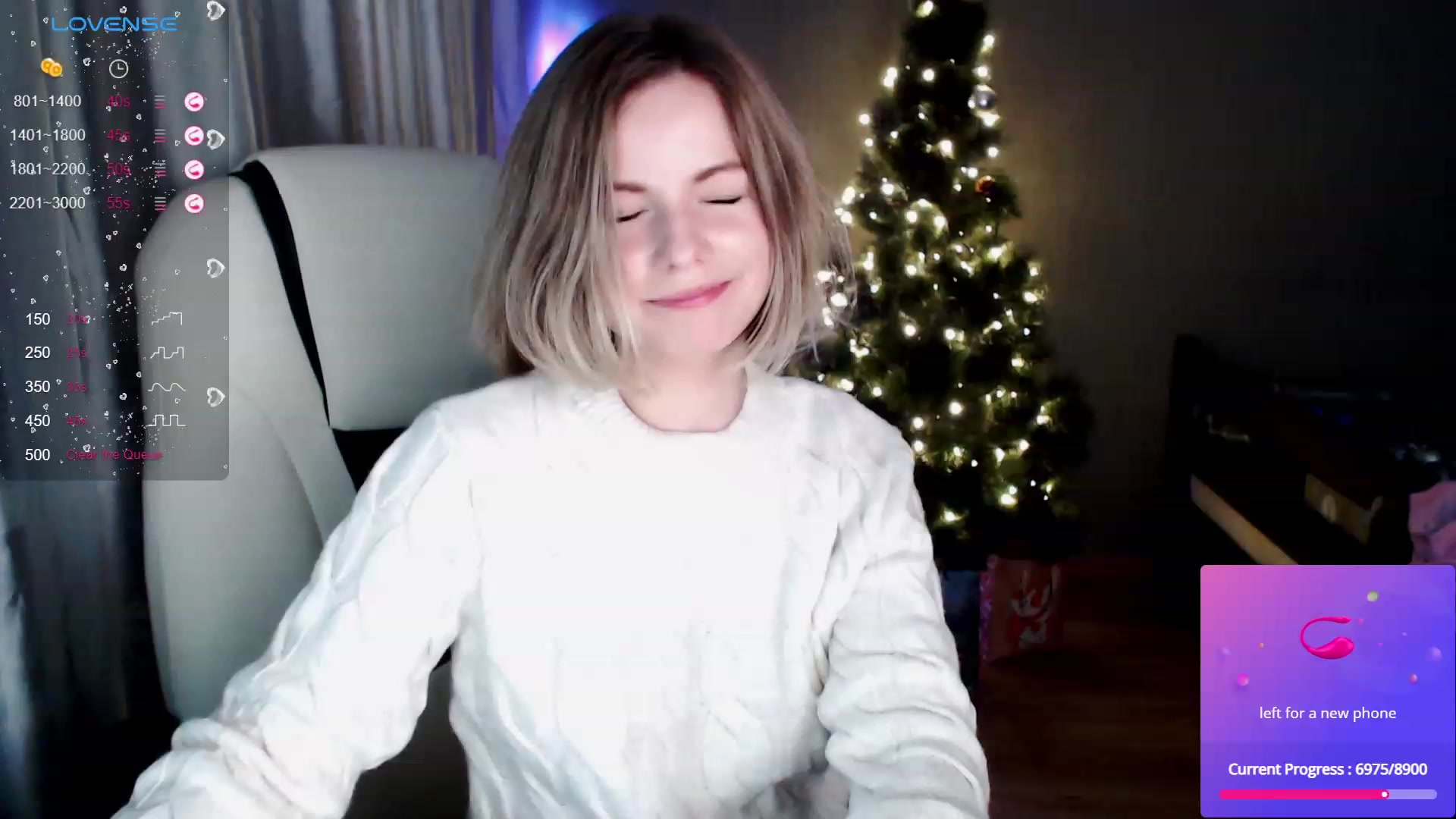 Gallery image thumbnail from SnowPanda's myfreecams stream on, 12/19/2023, 18:50 image 13 of 20