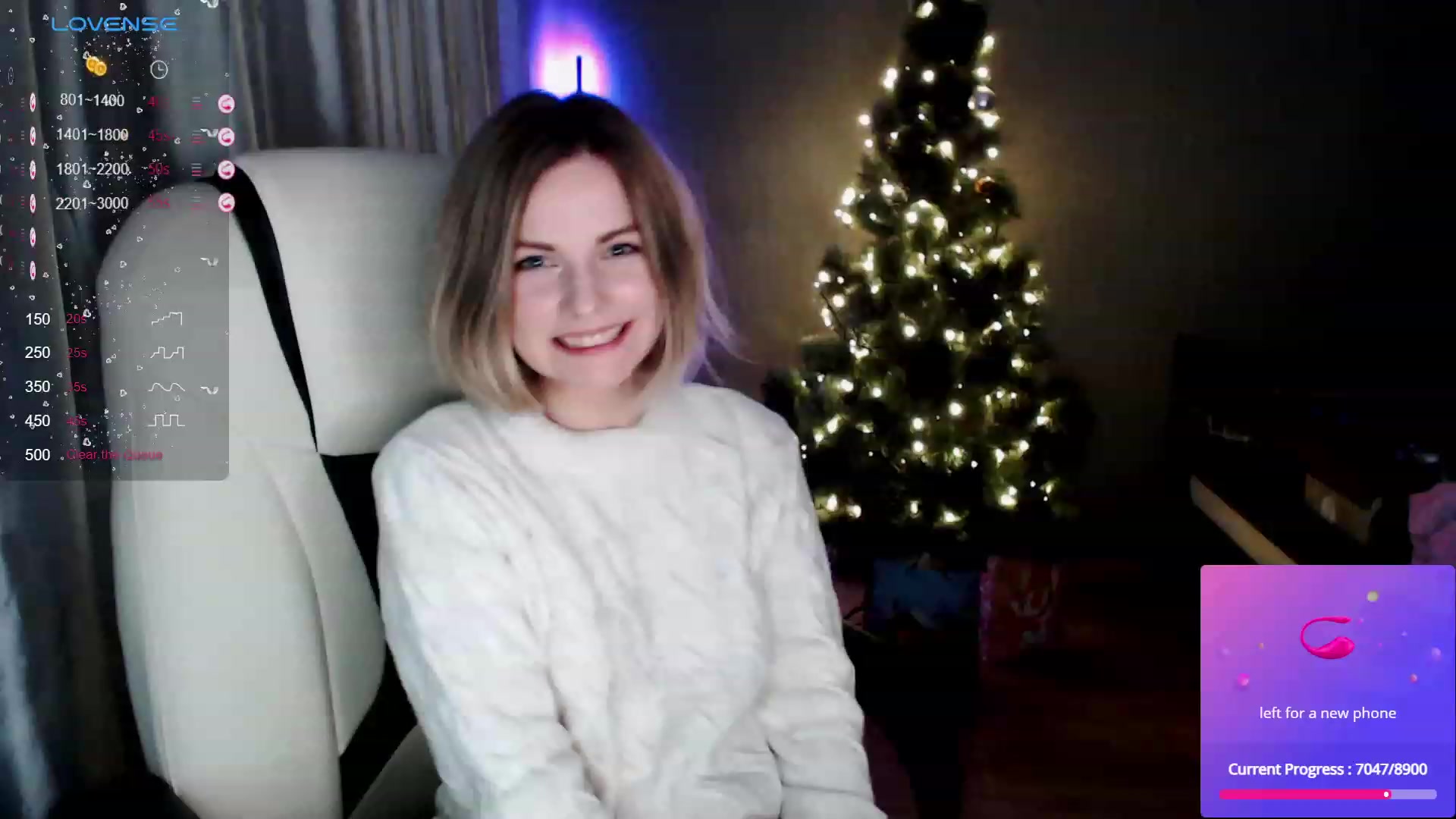 Gallery image thumbnail from SnowPanda's myfreecams stream on, 12/19/2023, 18:50 image 18 of 20