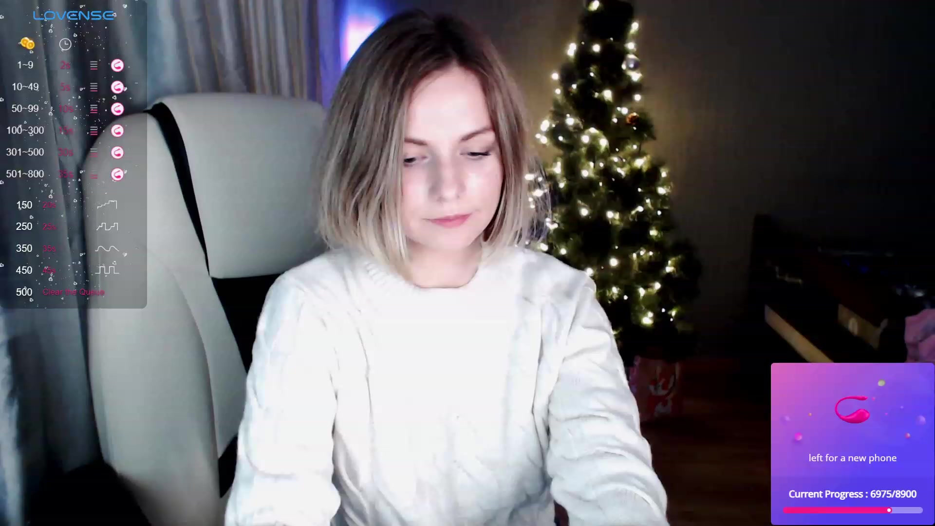 Gallery image thumbnail from SnowPanda's myfreecams stream on, 12/19/2023, 18:50 image 14 of 20