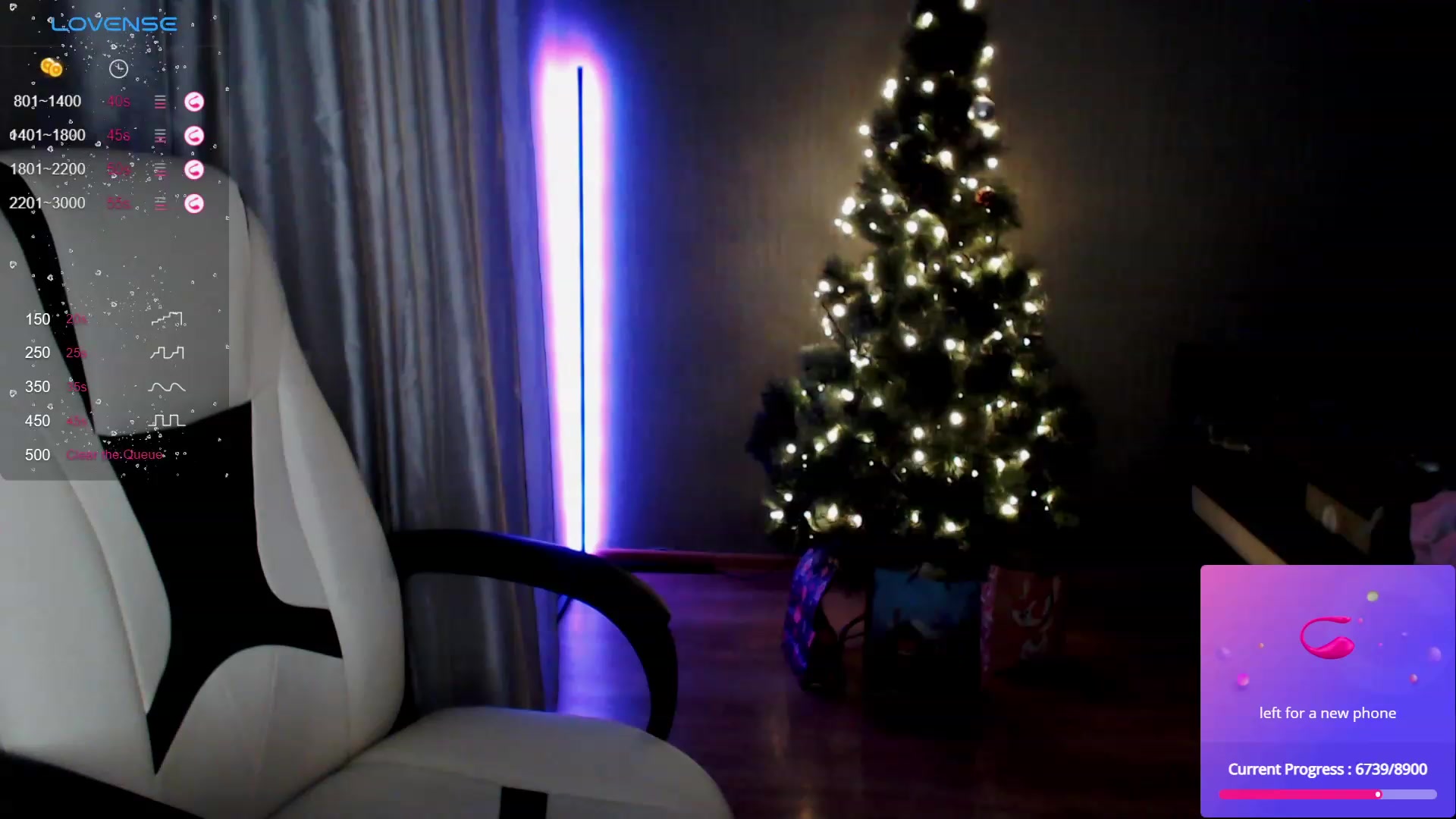 Gallery image thumbnail from SnowPanda's myfreecams stream on, 12/19/2023, 18:50 image 2 of 20
