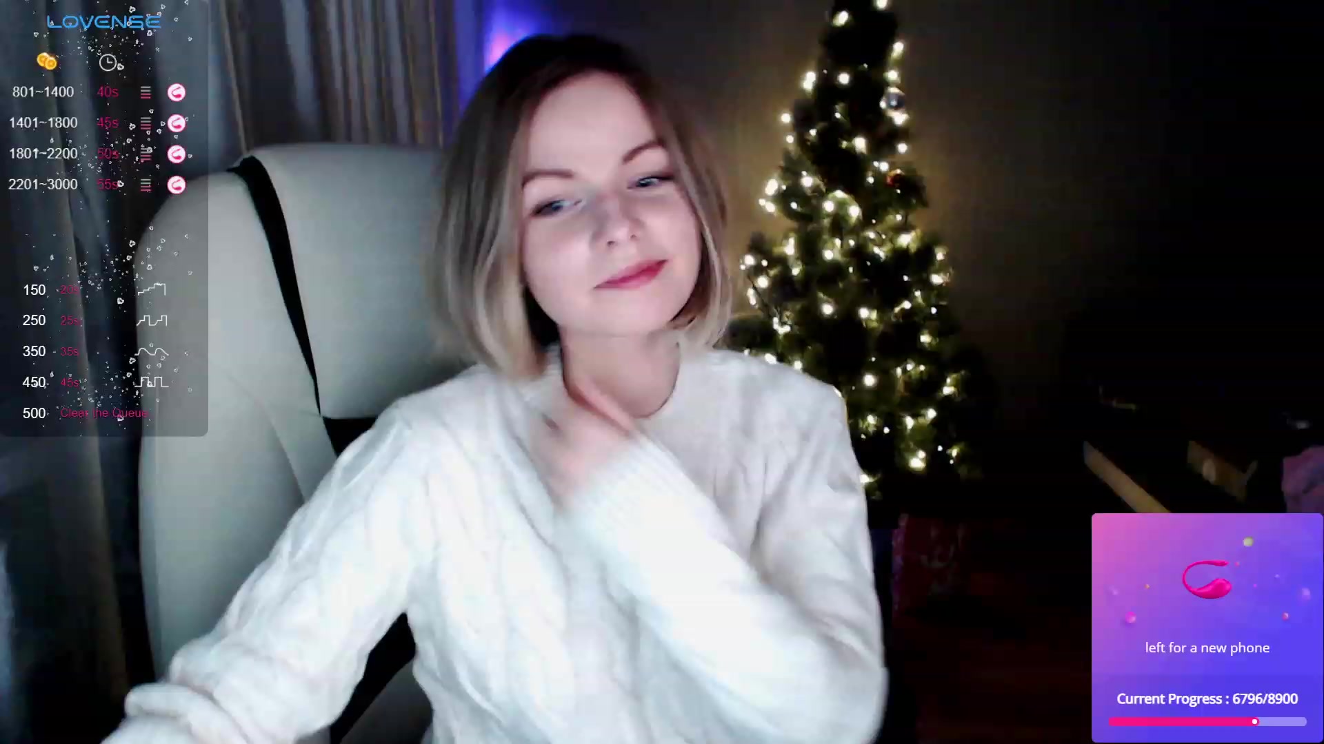 Gallery image thumbnail from SnowPanda's myfreecams stream on, 12/19/2023, 18:50 image 5 of 20