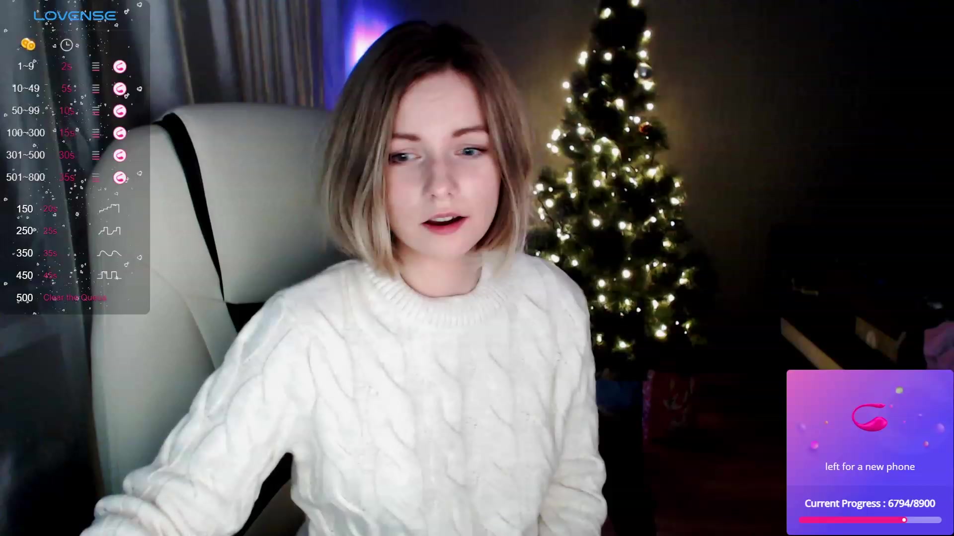 Gallery image thumbnail from SnowPanda's myfreecams stream on, 12/19/2023, 18:50 image 4 of 20