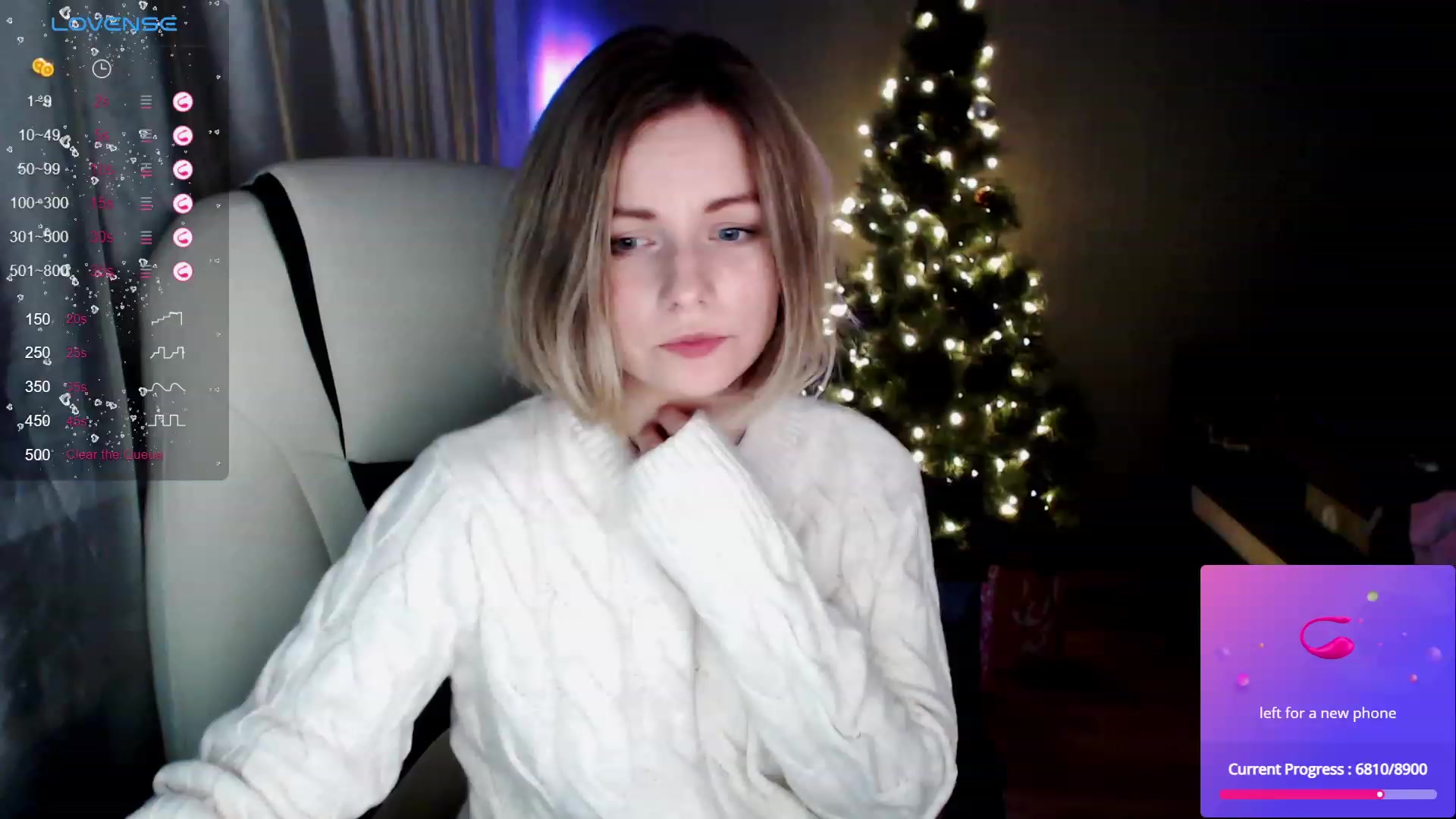 Gallery image thumbnail from SnowPanda's myfreecams stream on, 12/19/2023, 18:50 image 6 of 20