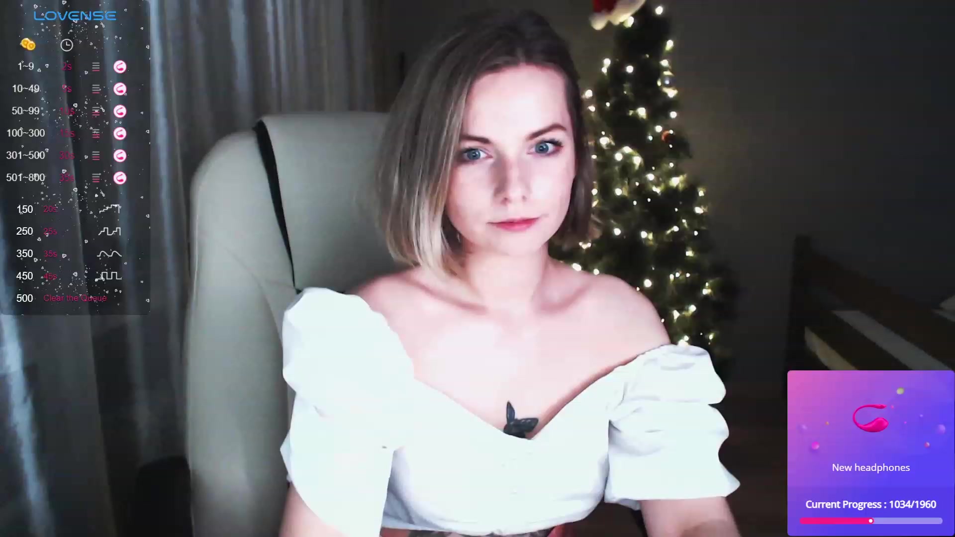 Gallery image thumbnail from SnowPanda's myfreecams stream on, 12/24/2023, 21:16 image 16 of 20