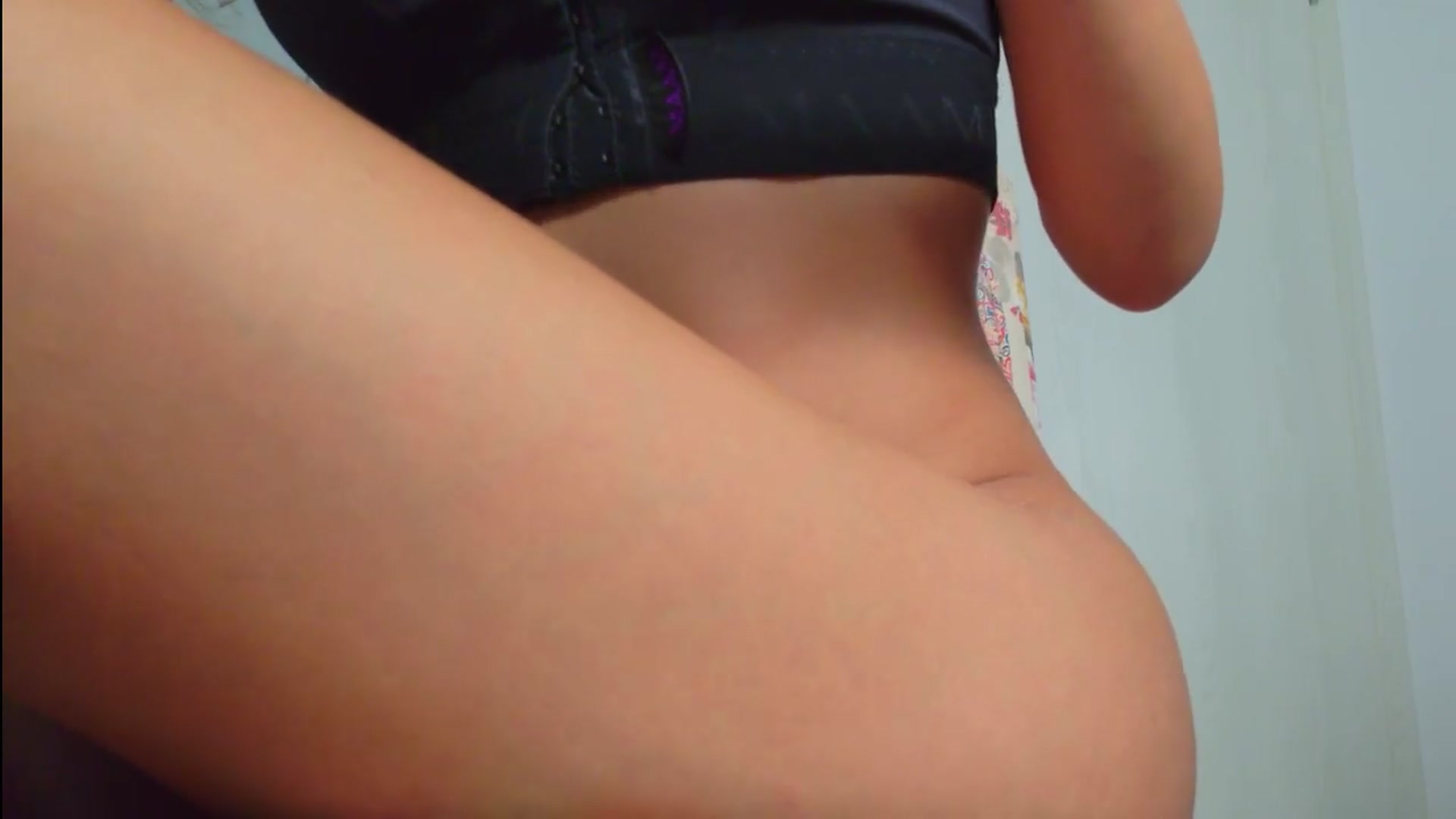 Gallery image thumbnail from Snow_flakee's myfreecams stream on, 07/19/2026, 11:14 image 10 of 20