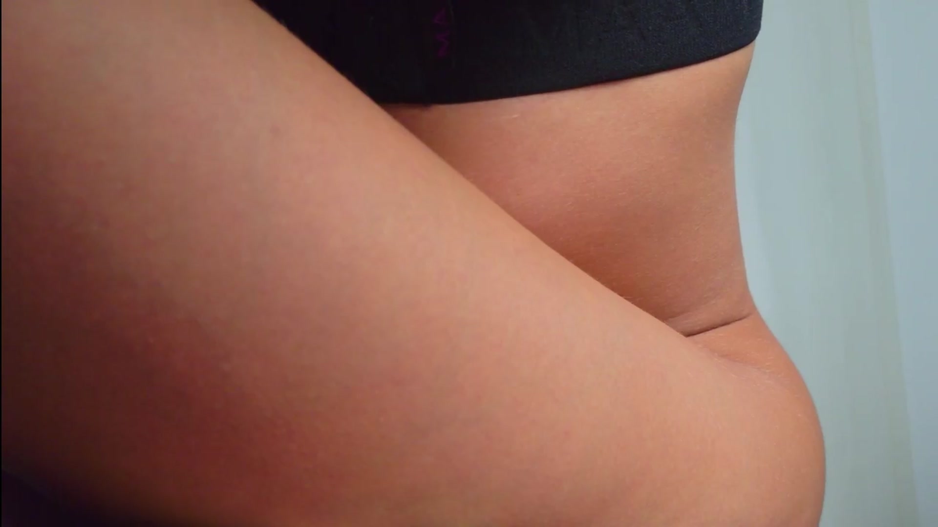 Gallery image thumbnail from Snow_flakee's myfreecams stream on, 07/19/2026, 11:14 image 16 of 20
