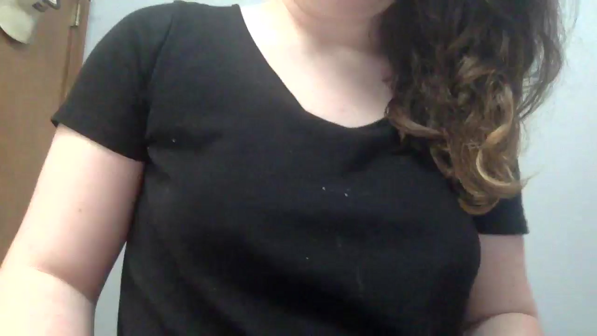 Gallery image thumbnail from Snowbabe4's myfreecams stream on, 04/18/2025, 13:56 image 20 of 20