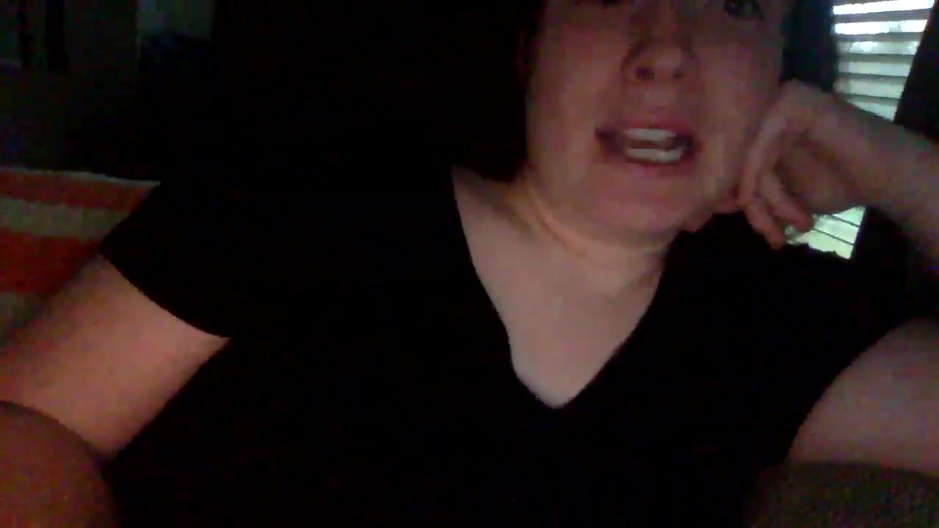 Gallery image thumbnail from Snowbabe4's myfreecams stream on, 04/18/2025, 13:56 image 11 of 20