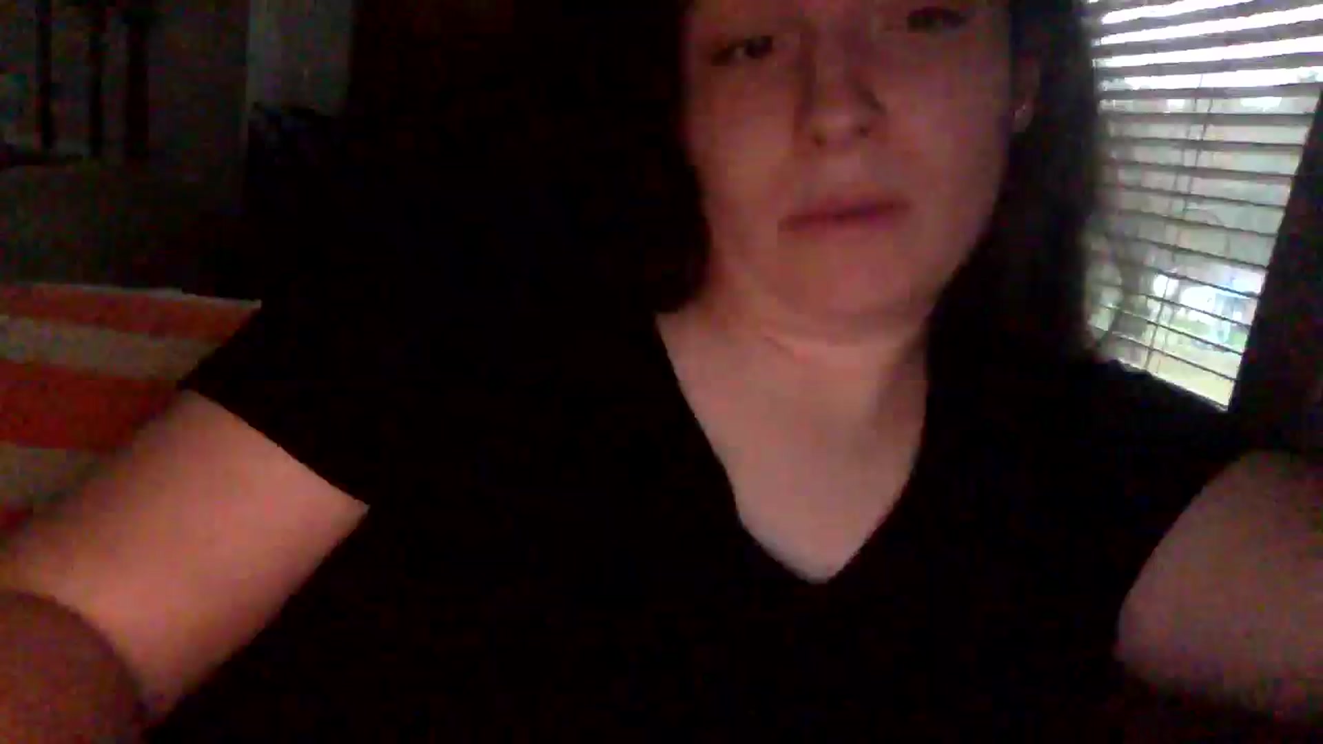 Gallery image thumbnail from Snowbabe4's myfreecams stream on, 04/18/2025, 13:56 image 12 of 20