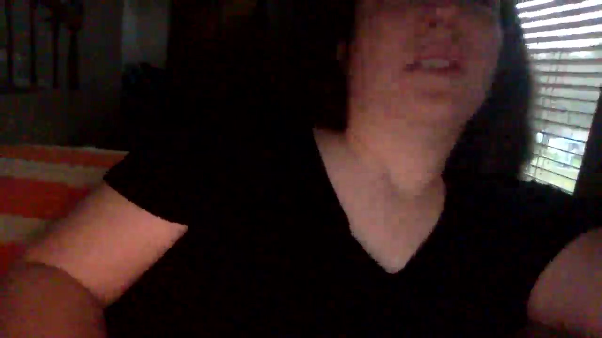 Gallery image thumbnail from Snowbabe4's myfreecams stream on, 04/18/2025, 13:56 image 4 of 20