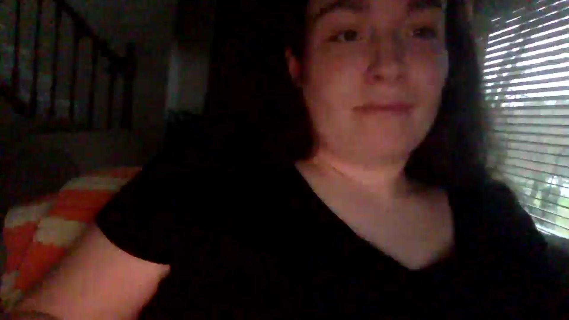 Gallery image thumbnail from Snowbabe4's myfreecams stream on, 04/18/2025, 13:56 image 16 of 20
