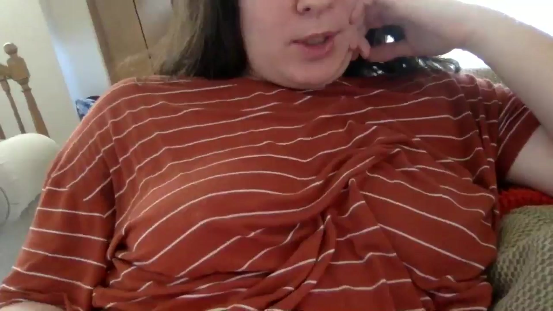 Gallery image thumbnail from Snowbabe4's myfreecams stream on, 05/12/2025, 14:47 image 12 of 20