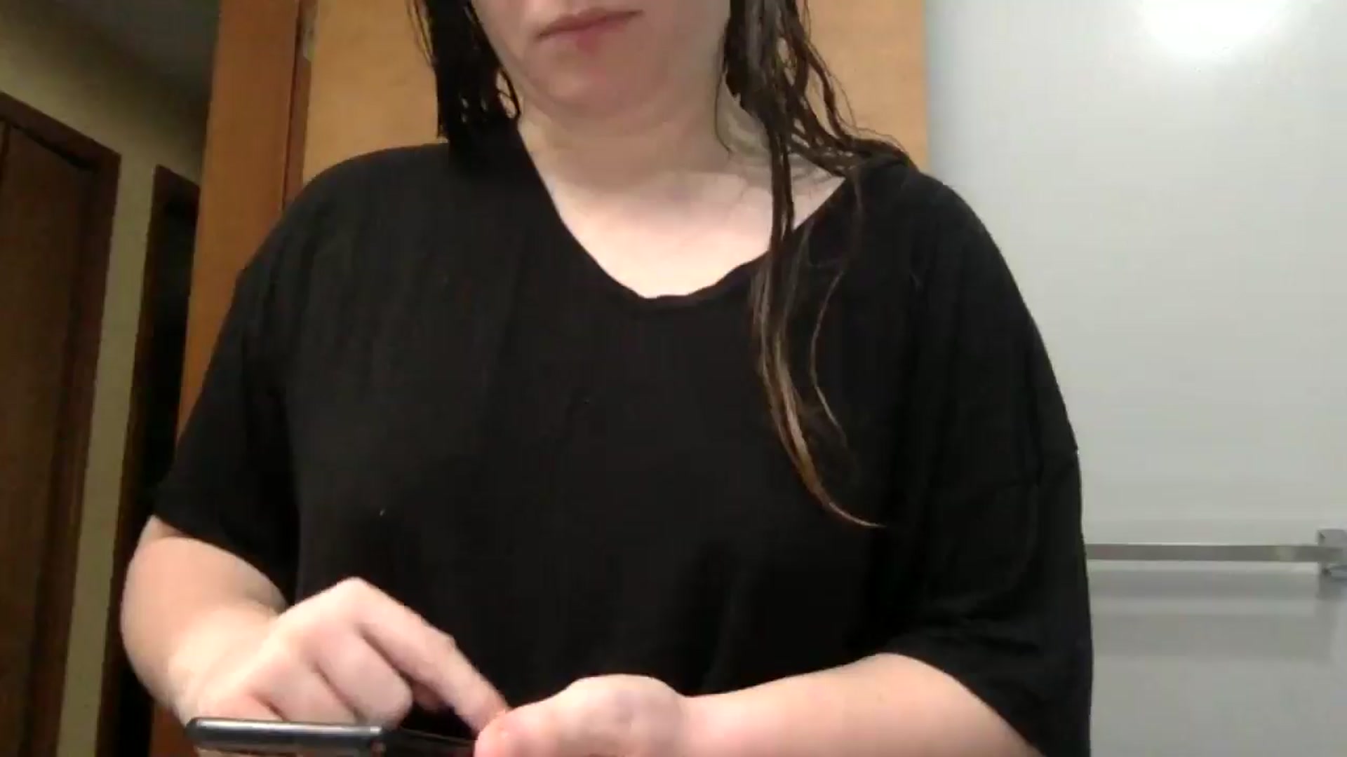 Gallery image thumbnail from Snowbabe4's myfreecams stream on, 05/14/2025, 13:30 image 4 of 20