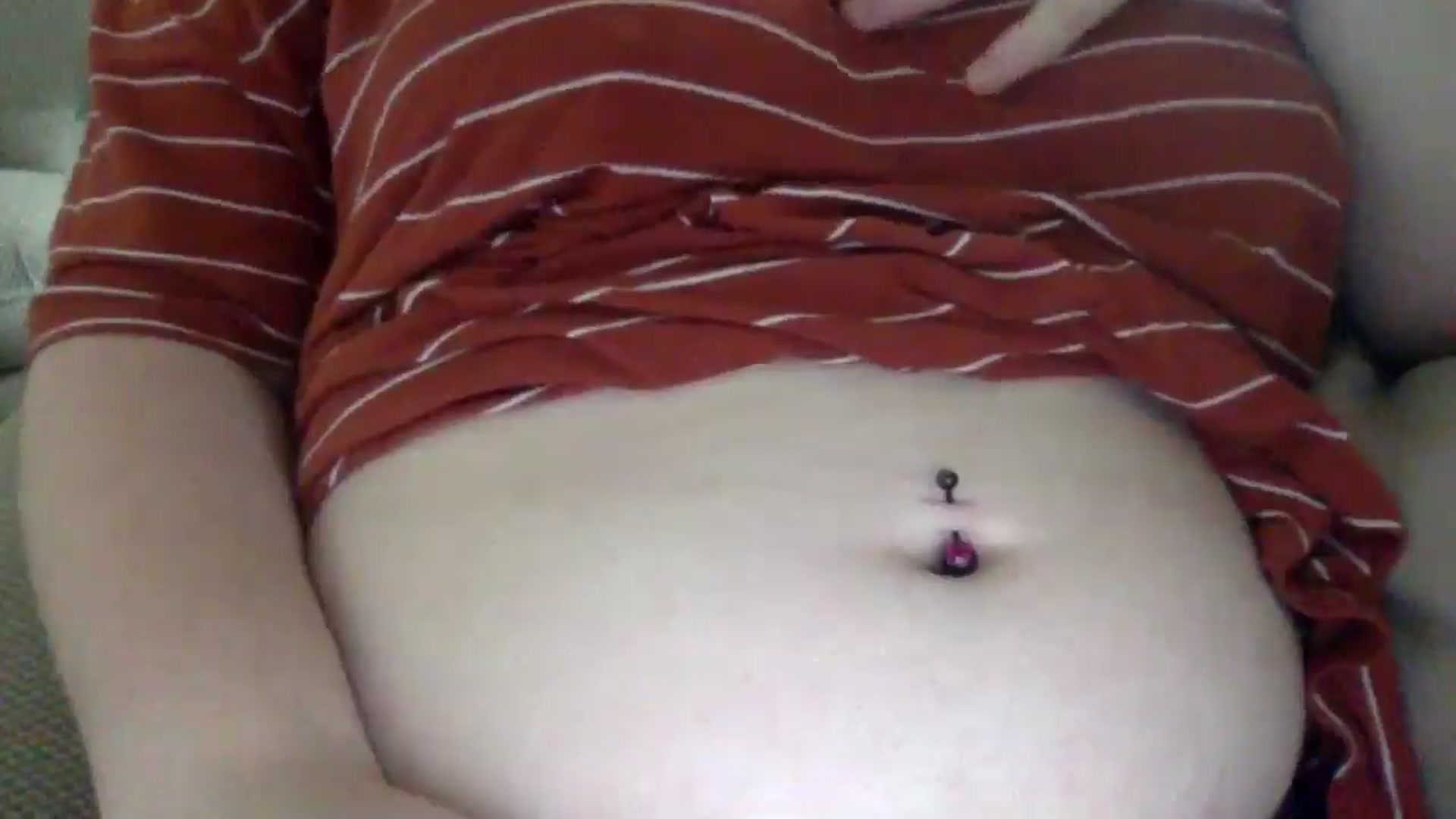 Gallery image thumbnail from Snowbabe4's myfreecams stream on, 05/27/2025, 12:49 image 8 of 20
