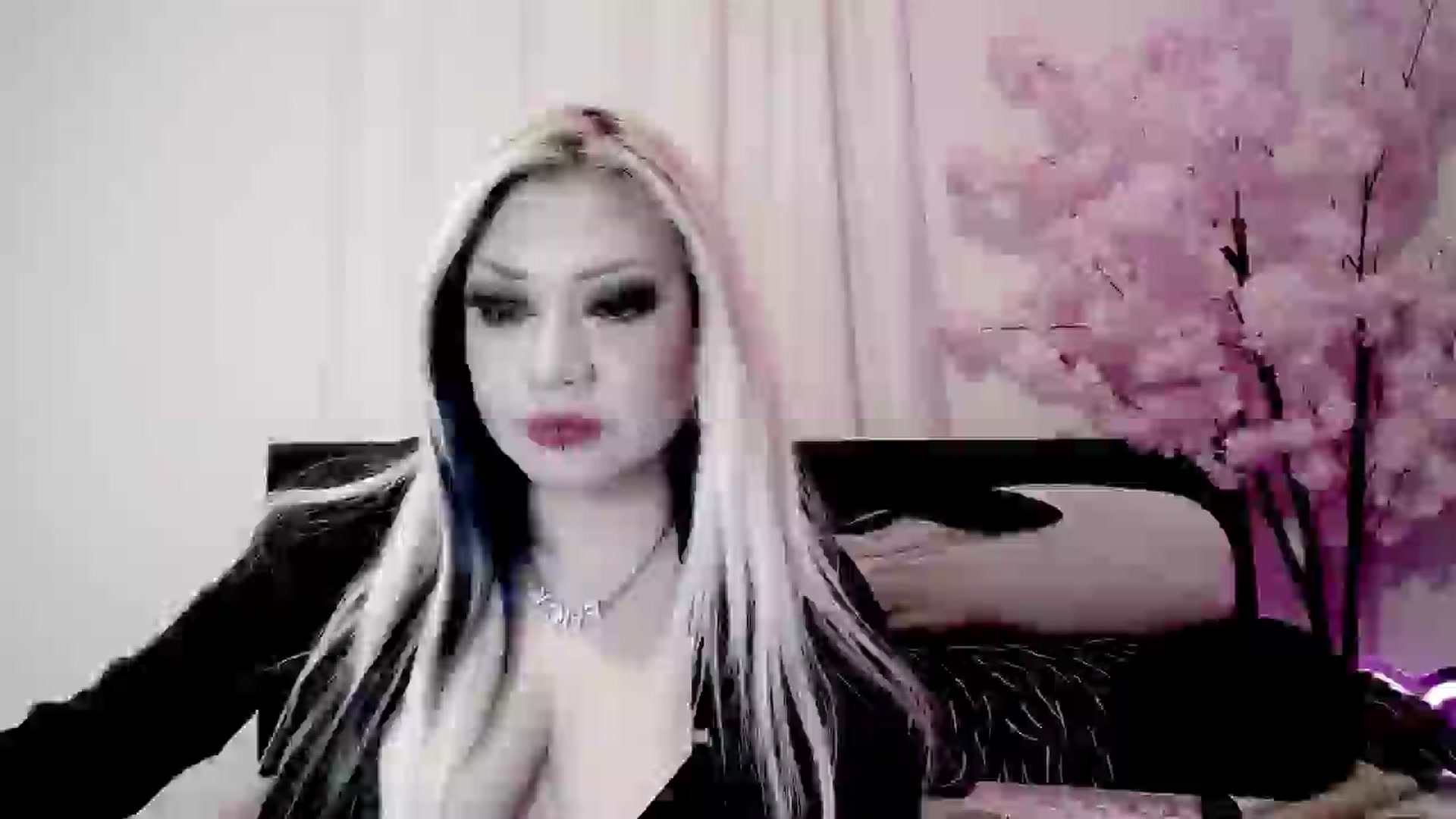 Gallery image thumbnail from Snowblind's myfreecams stream on, 05/04/2026, 24:43 image 10 of 20