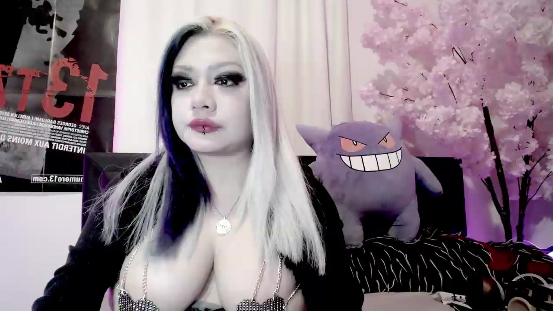 Gallery image thumbnail from Snowblind's myfreecams stream on, 07/20/2026, 01:15 image 8 of 20