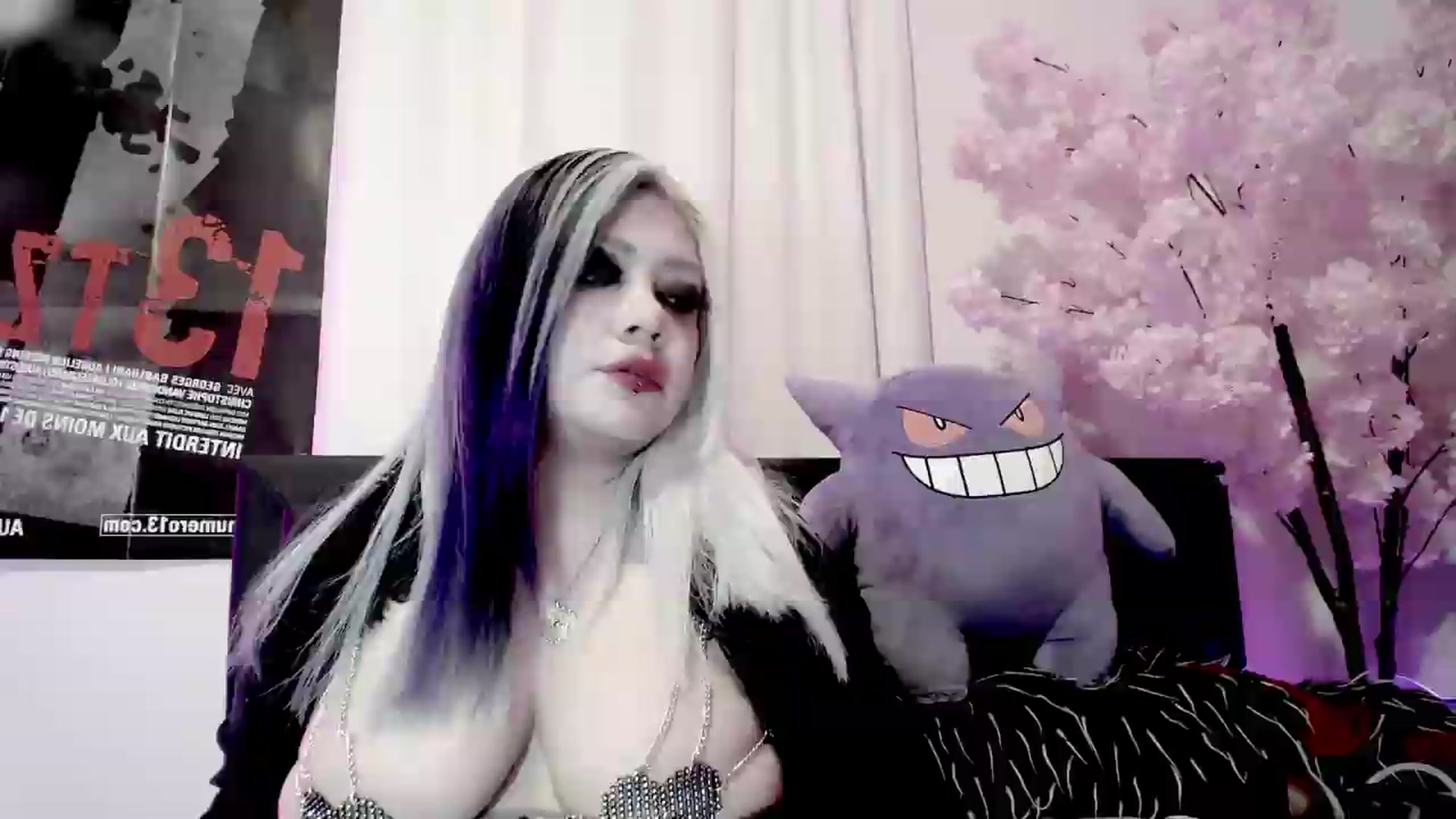Gallery image thumbnail from Snowblind's myfreecams stream on, 07/20/2026, 01:15 image 11 of 20