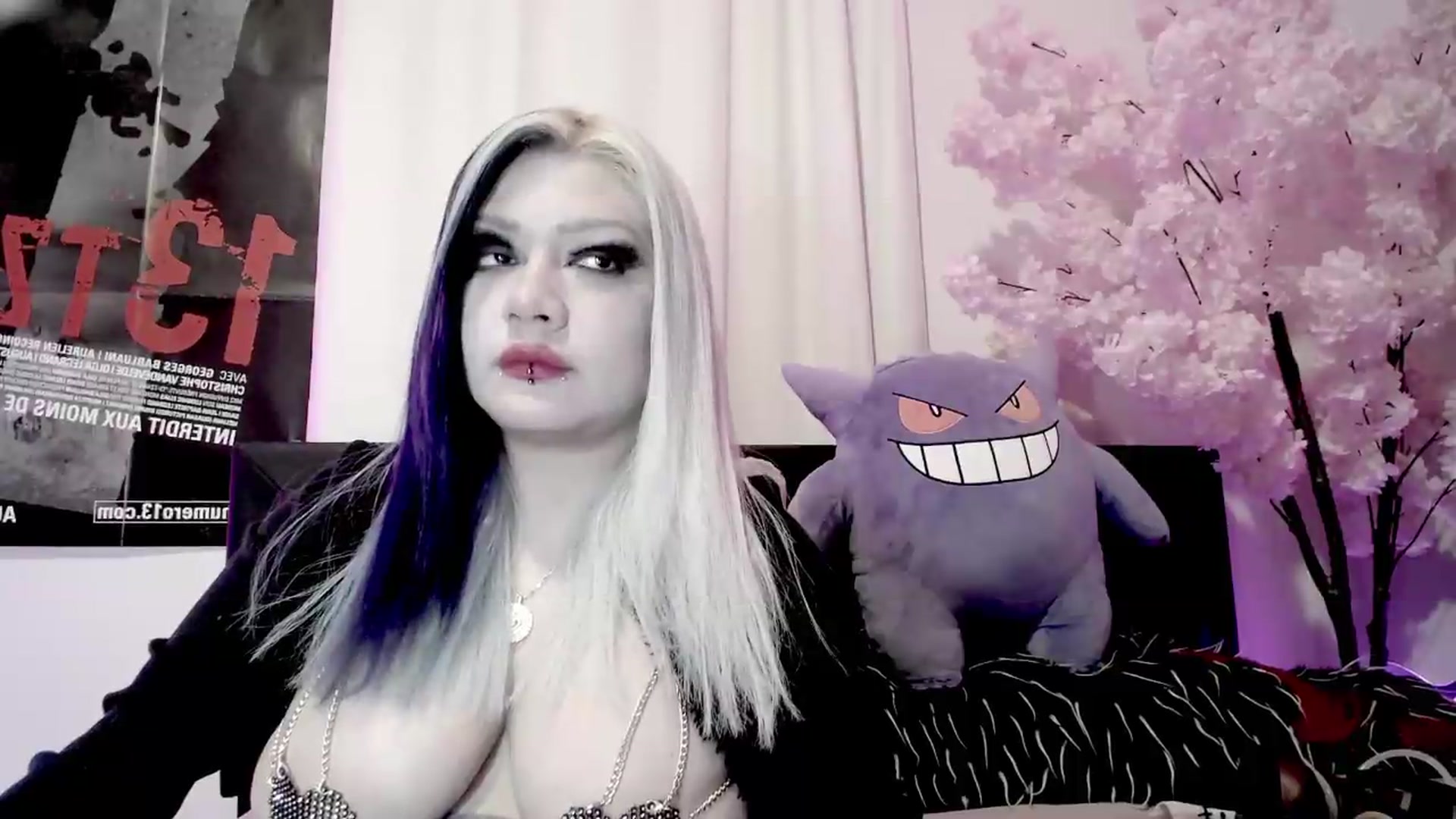 Gallery image thumbnail from Snowblind's myfreecams stream on, 07/20/2026, 01:15 image 17 of 20