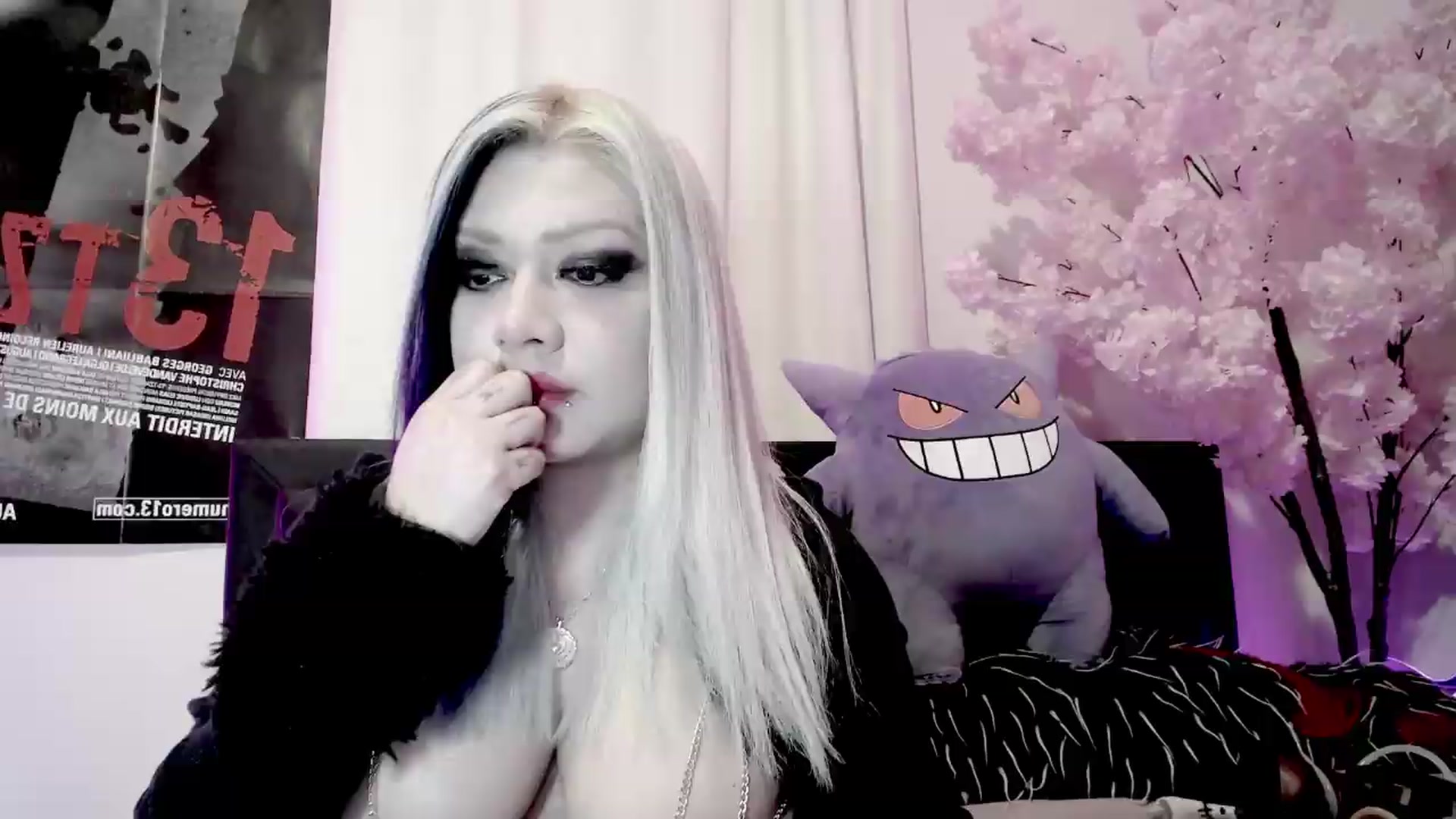 Gallery image thumbnail from Snowblind's myfreecams stream on, 07/20/2026, 01:15 image 16 of 20
