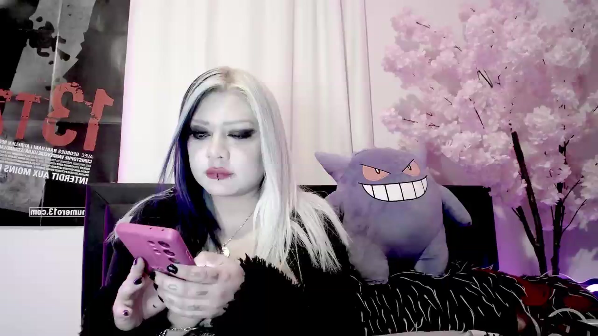 Gallery image thumbnail from Snowblind's myfreecams stream on, 07/20/2026, 01:31 image 8 of 20