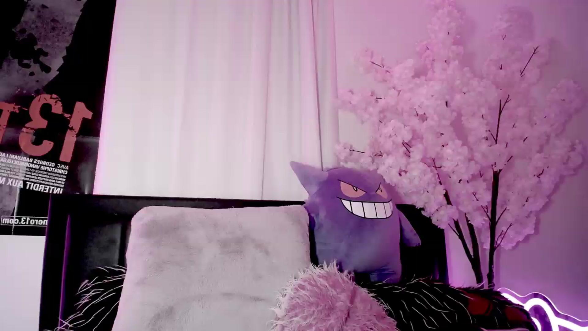 Gallery image thumbnail from Snowblind's myfreecams stream on, 07/20/2026, 15:46 image 9 of 20