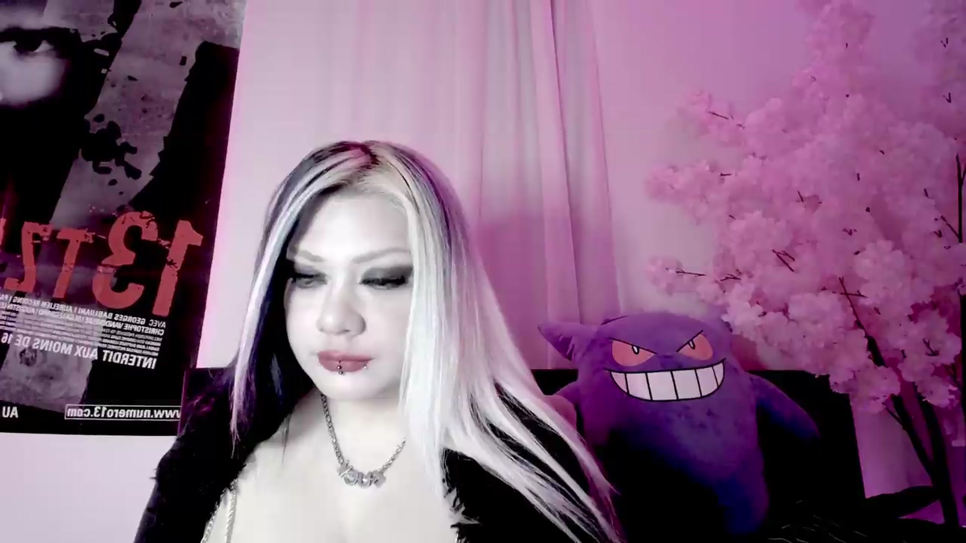 Gallery image thumbnail from Snowblind's myfreecams stream on, 08/01/2026, 14:56 image 14 of 20