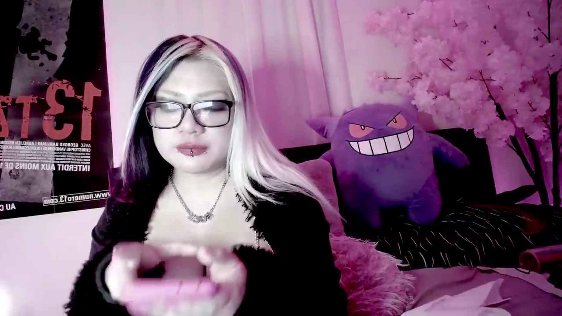 Gallery image thumbnail from Snowblind's myfreecams stream on, 08/01/2026, 14:56 image 13 of 20
