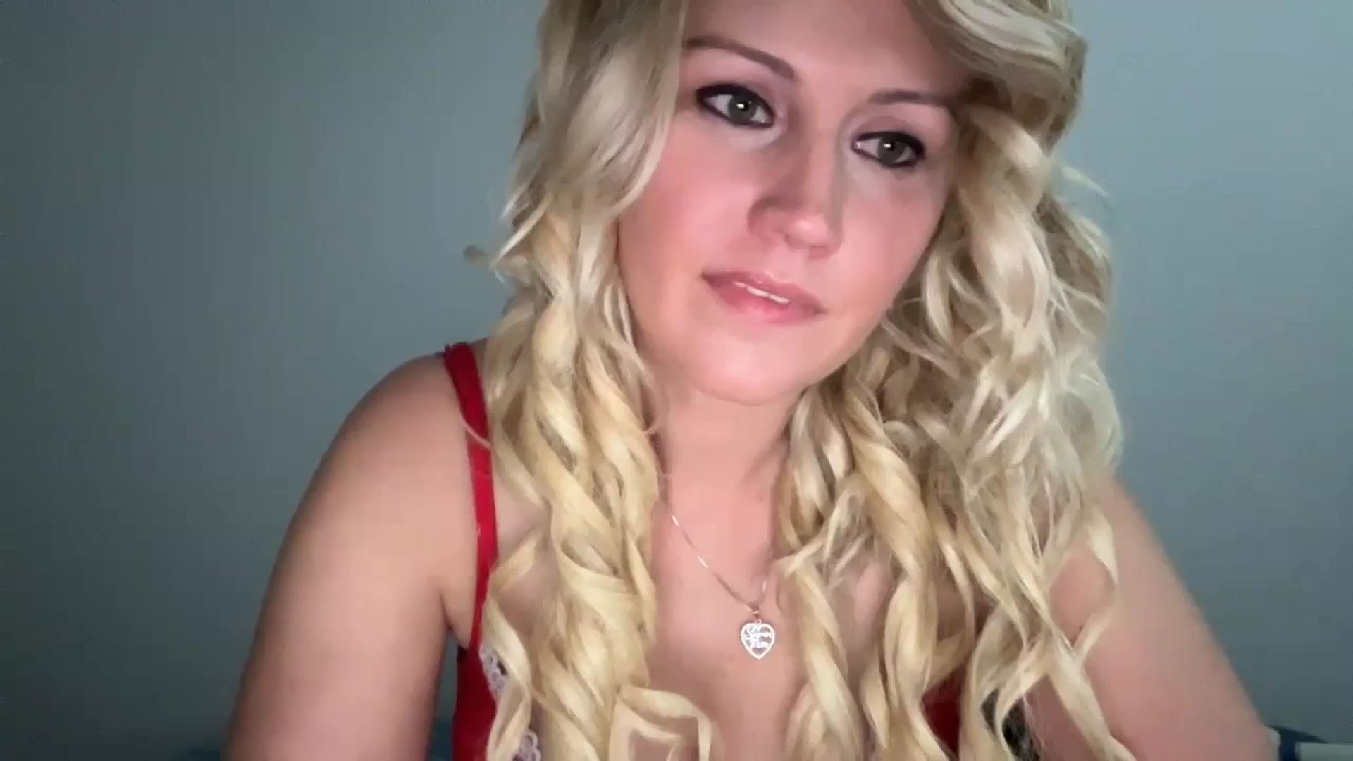 Gallery image thumbnail from Snowcheer93's myfreecams stream on, 12/02/2024, 21:42 image 13 of 20