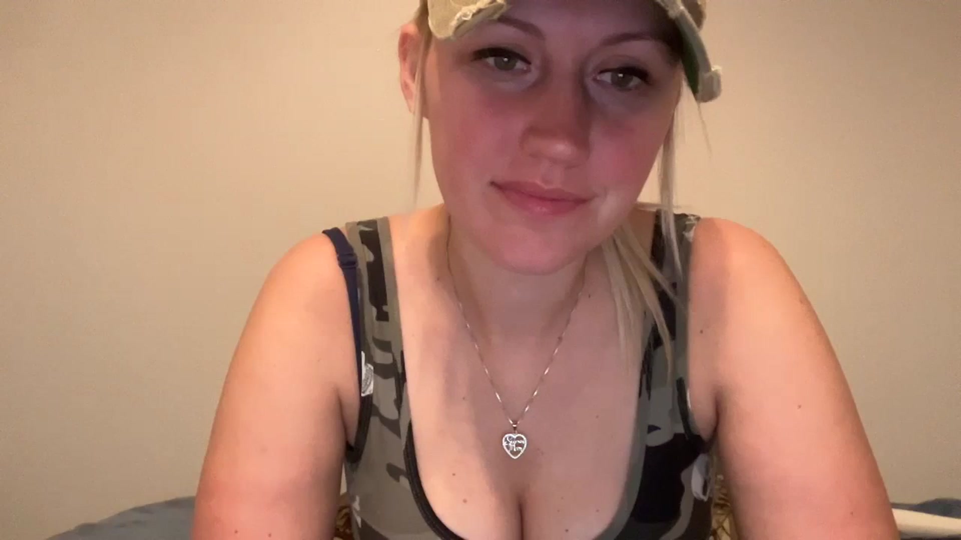 Gallery image thumbnail from Snowcheer93's myfreecams stream on, 12/09/2024, 05:01 image 20 of 20