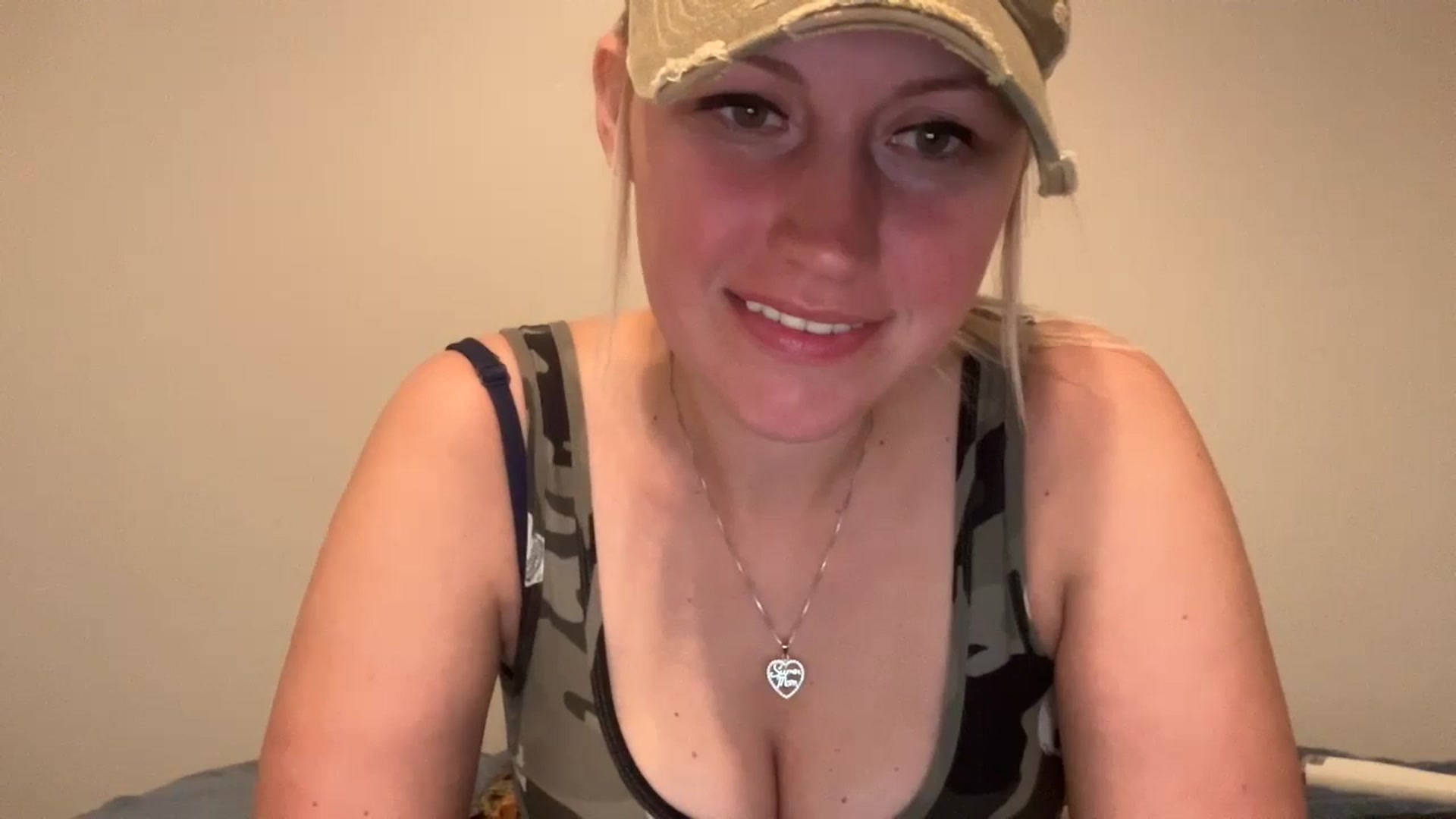 Gallery image thumbnail from Snowcheer93's myfreecams stream on, 12/09/2024, 05:01 image 5 of 20
