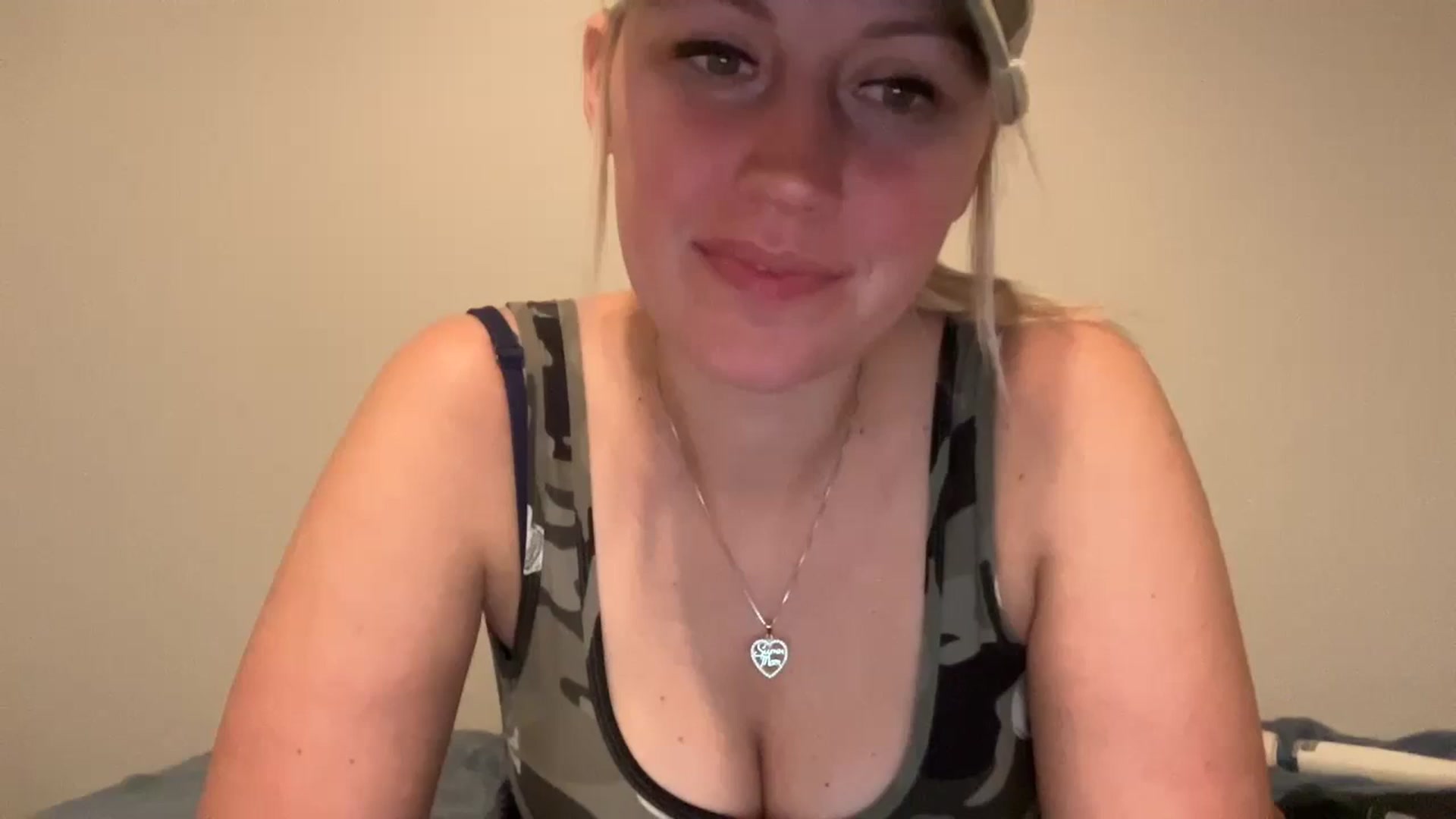 Gallery image thumbnail from Snowcheer93's myfreecams stream on, 12/09/2024, 05:01 image 11 of 20